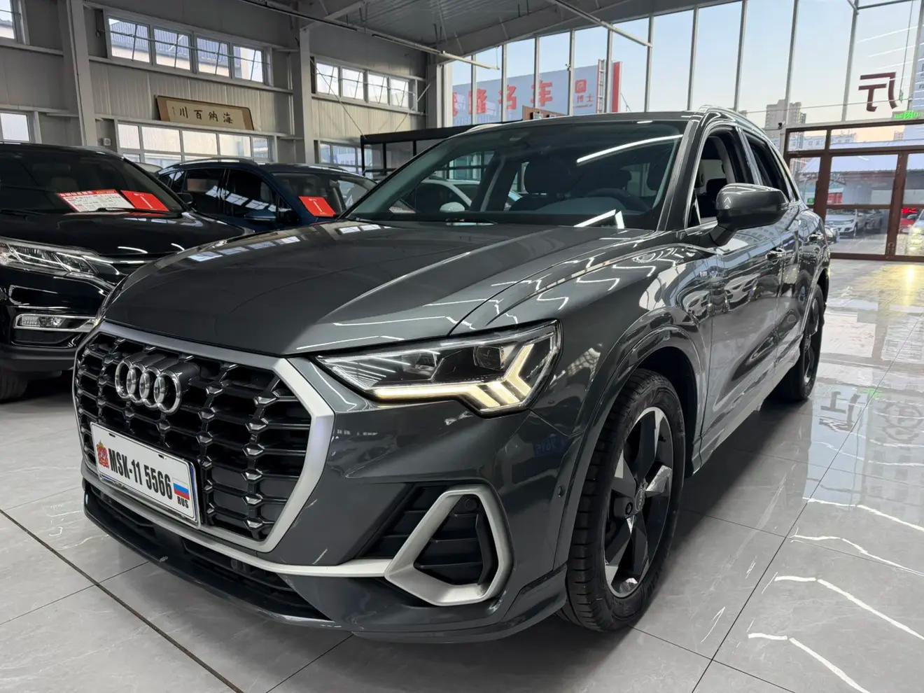 Audi Q3 2021 г. 54200 км.