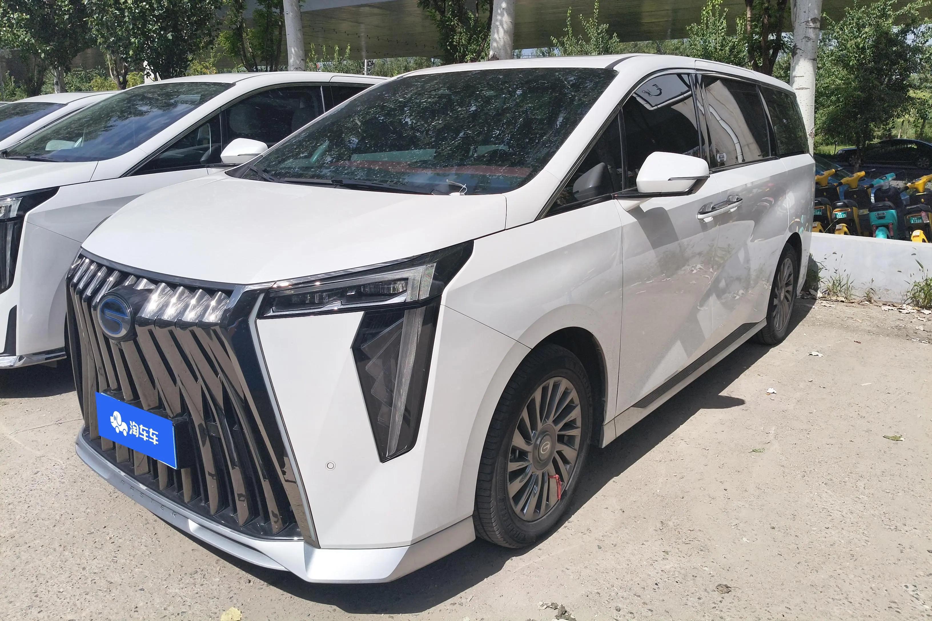 GAC Trumpchi M8 2023 г. 28137 км.