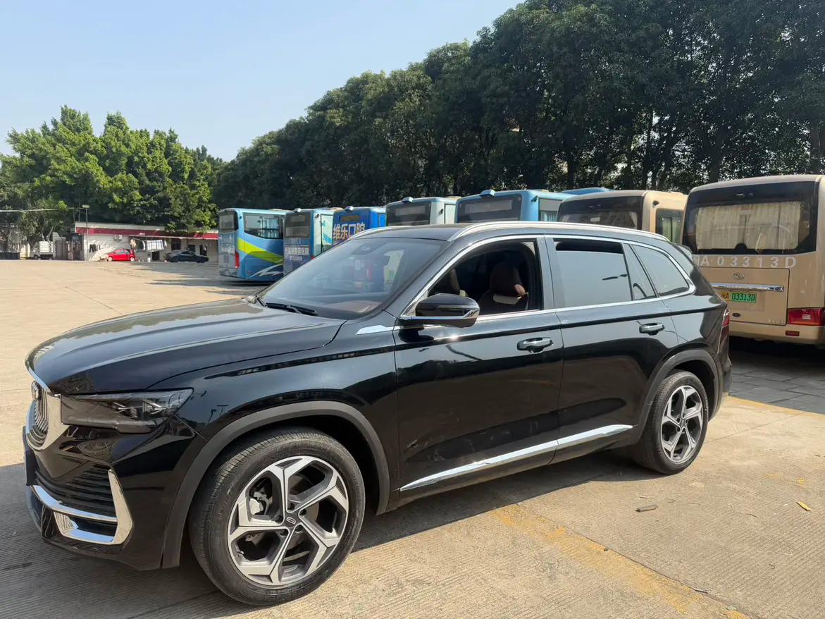 Geely Monjaro 2023 г. 20105 км.