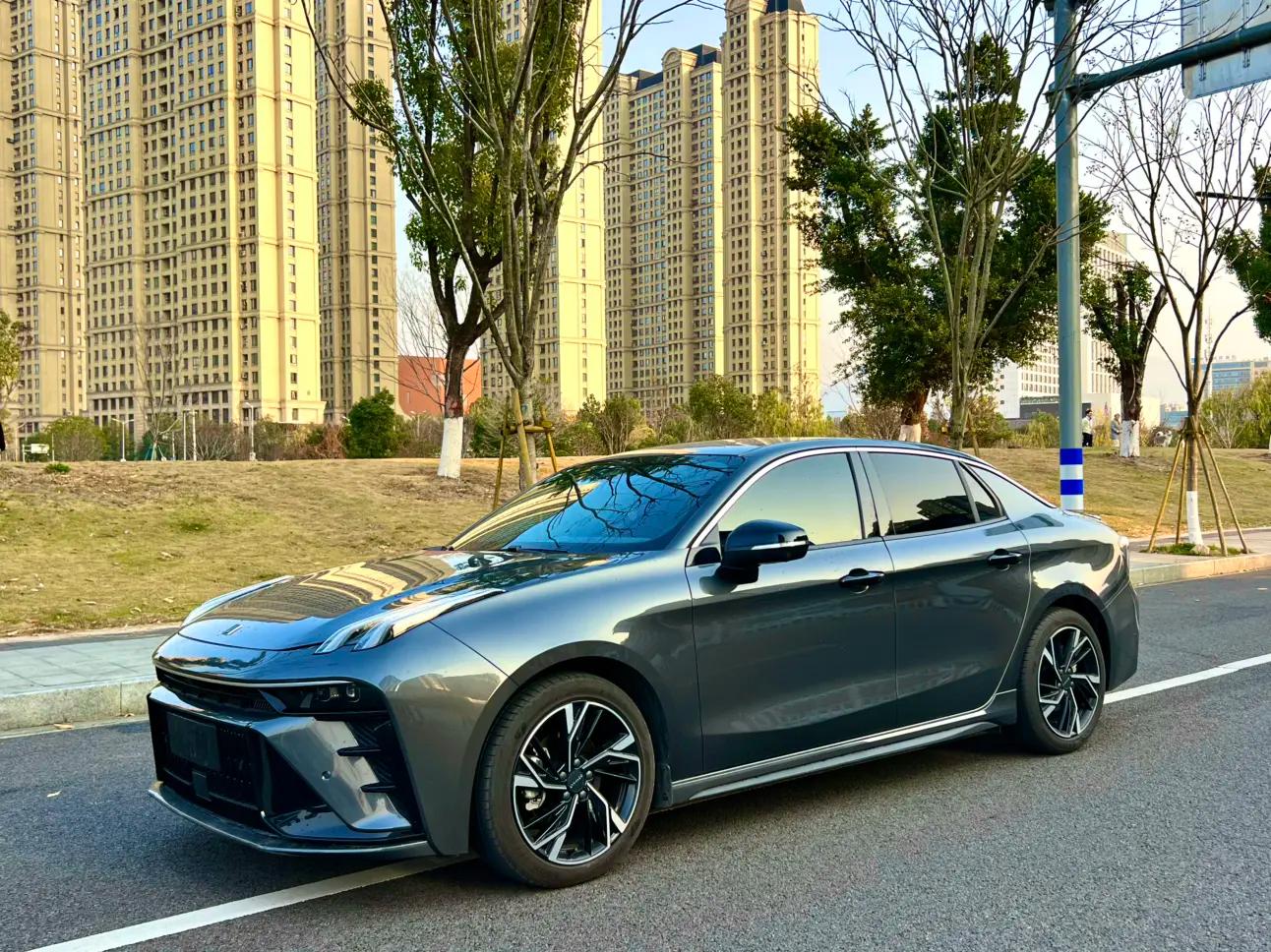 Lynk & Co 03 2024 г. 10109 км.