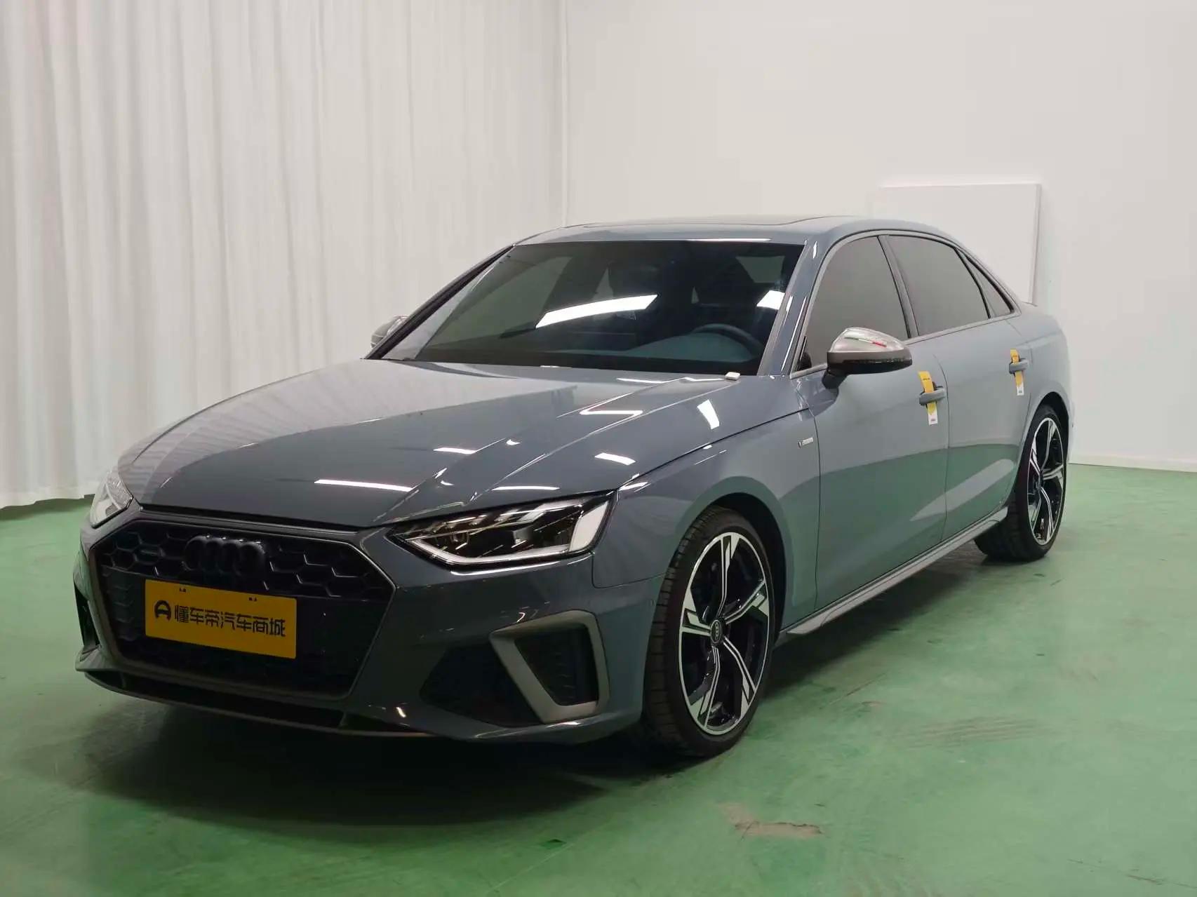 Audi A4L 2022 г. 34771 км.