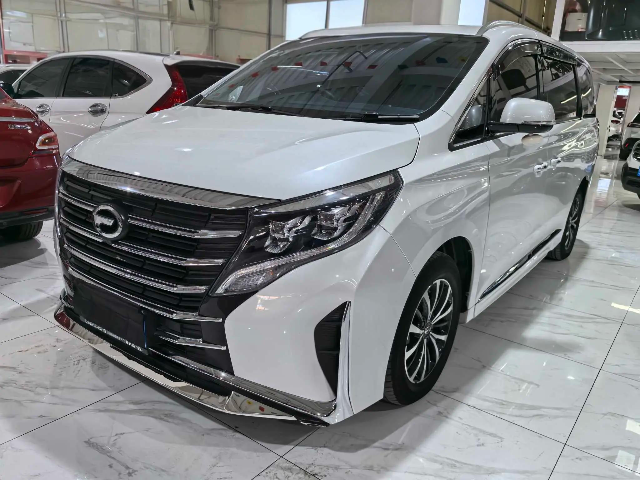 GAC Trumpchi M8 2022 г. 28132 км.