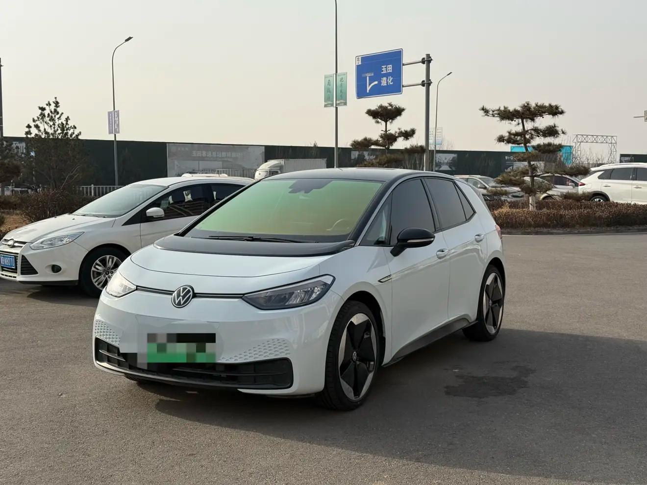 Volkswagen ID.3 2024 г. 45000 км.