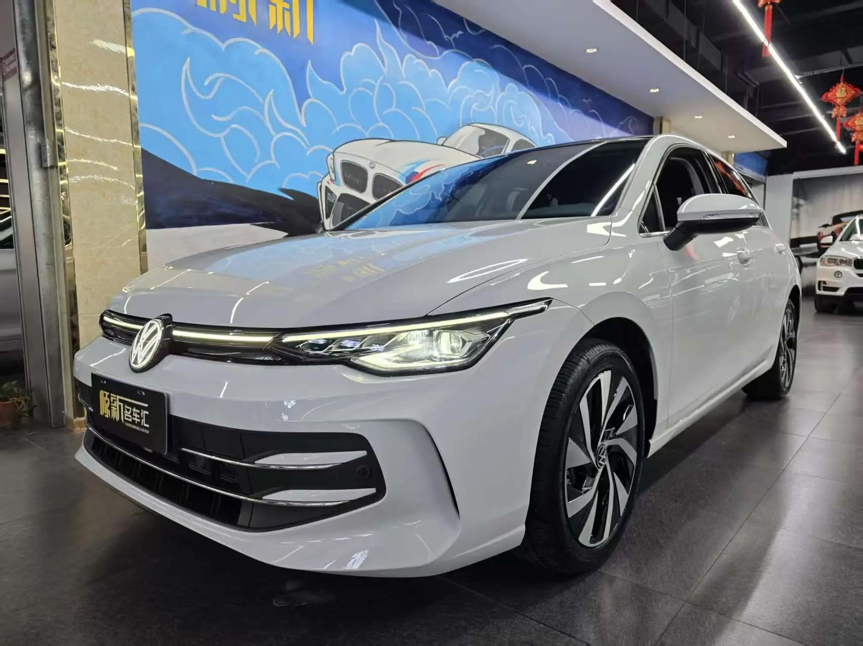 Volkswagen Golf 2025 г. 18000 км.