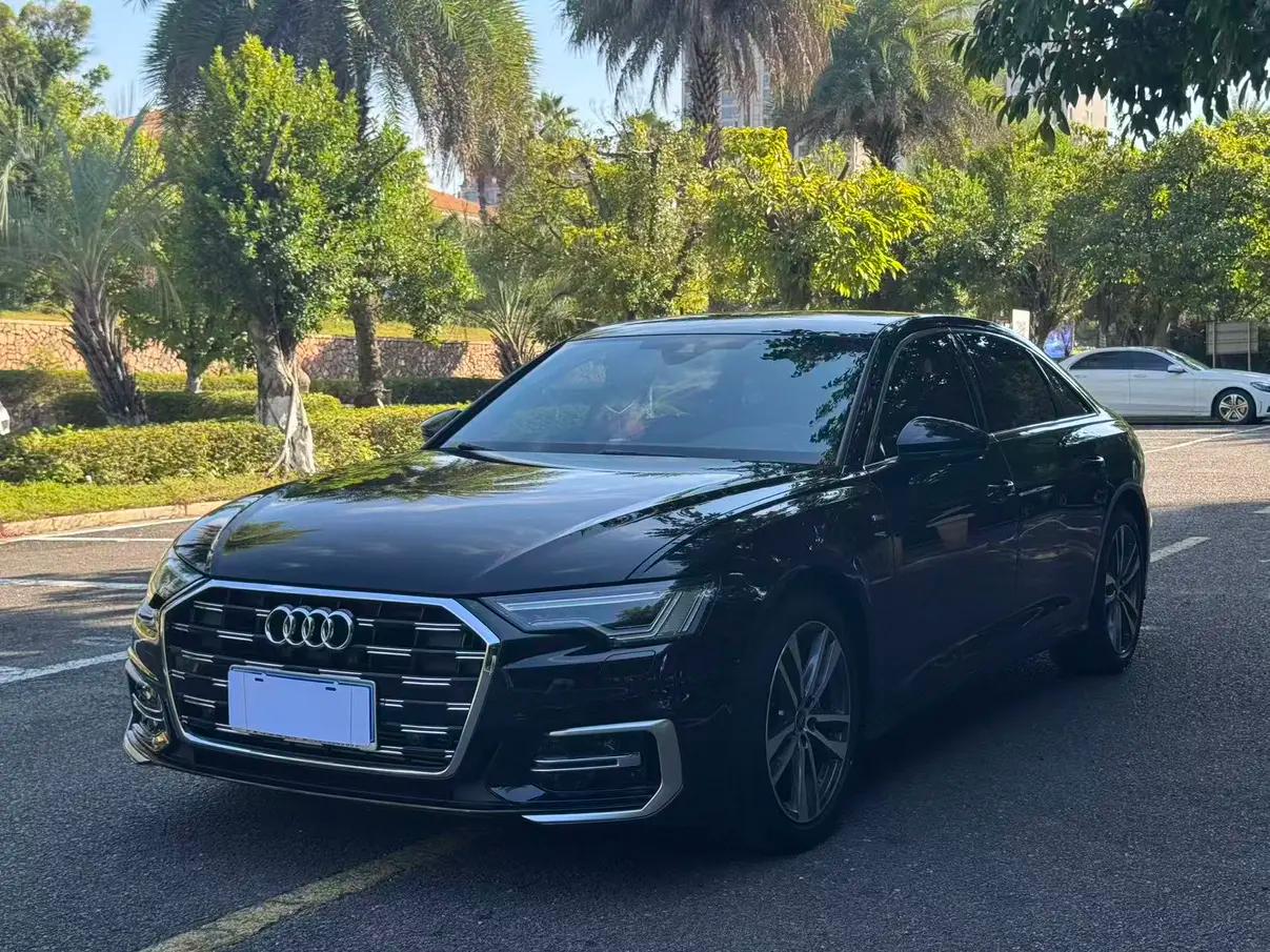 Audi A6L 2024 г. 41000 км.
