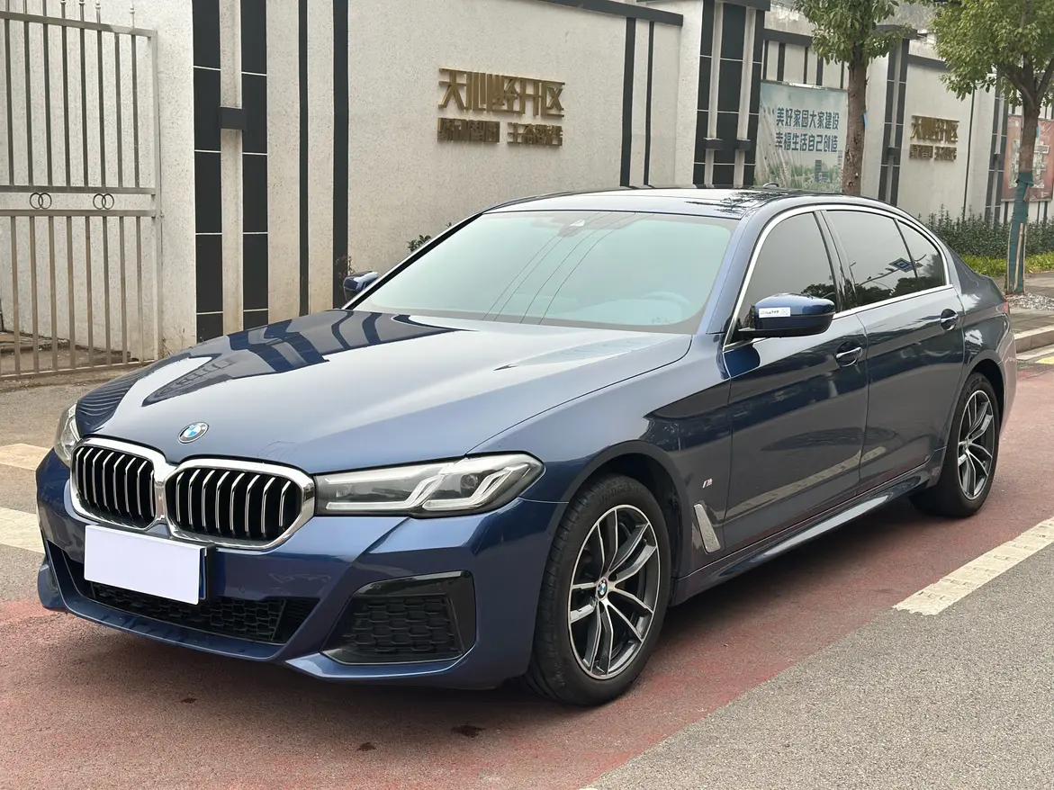 BMW 5 Series 2022 г. 88080 км.