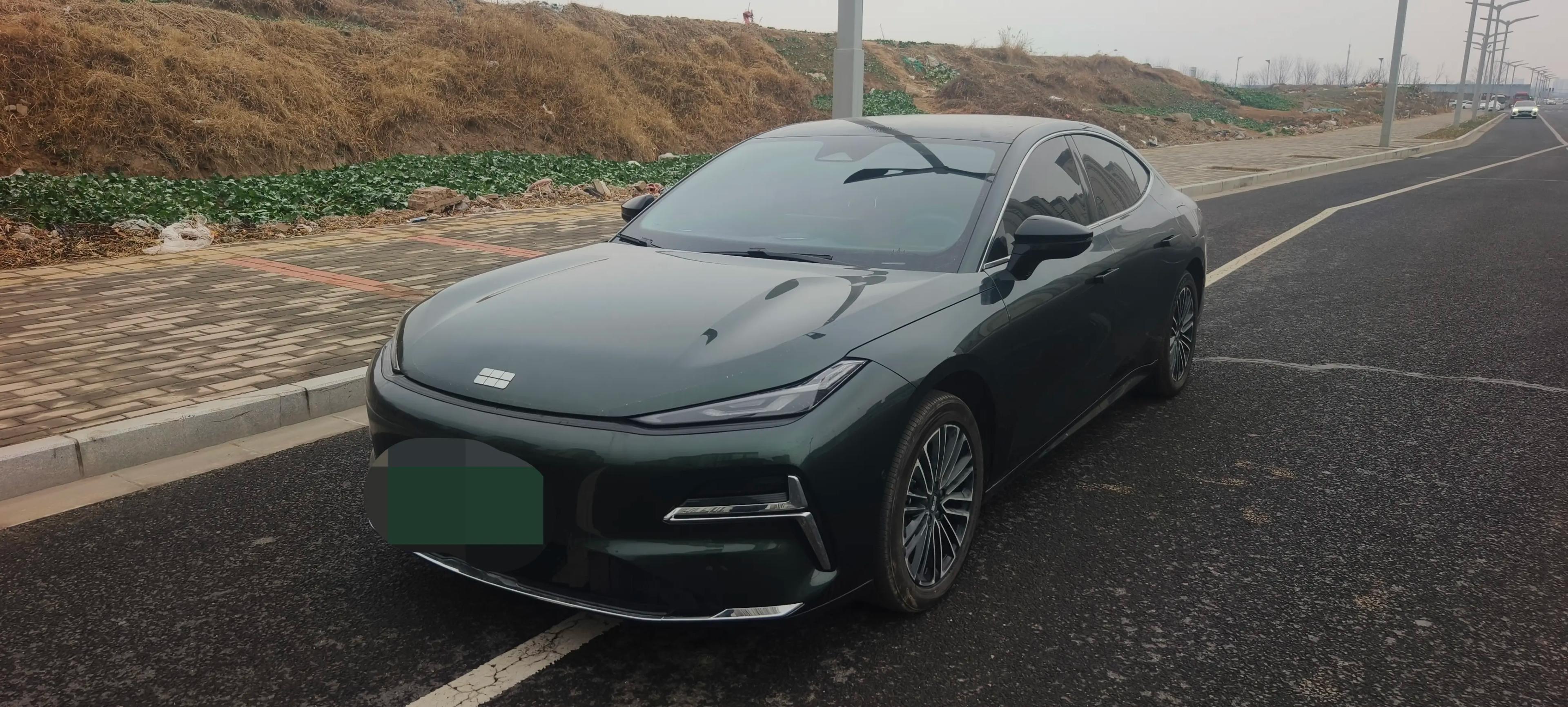 Geely Galaxy Star 8 PHEV 2025 г. 13009 км.