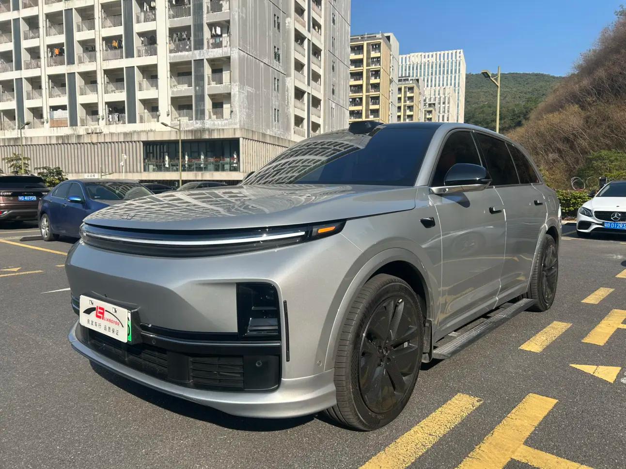 Lixiang L7 2024 г. 9095 км.