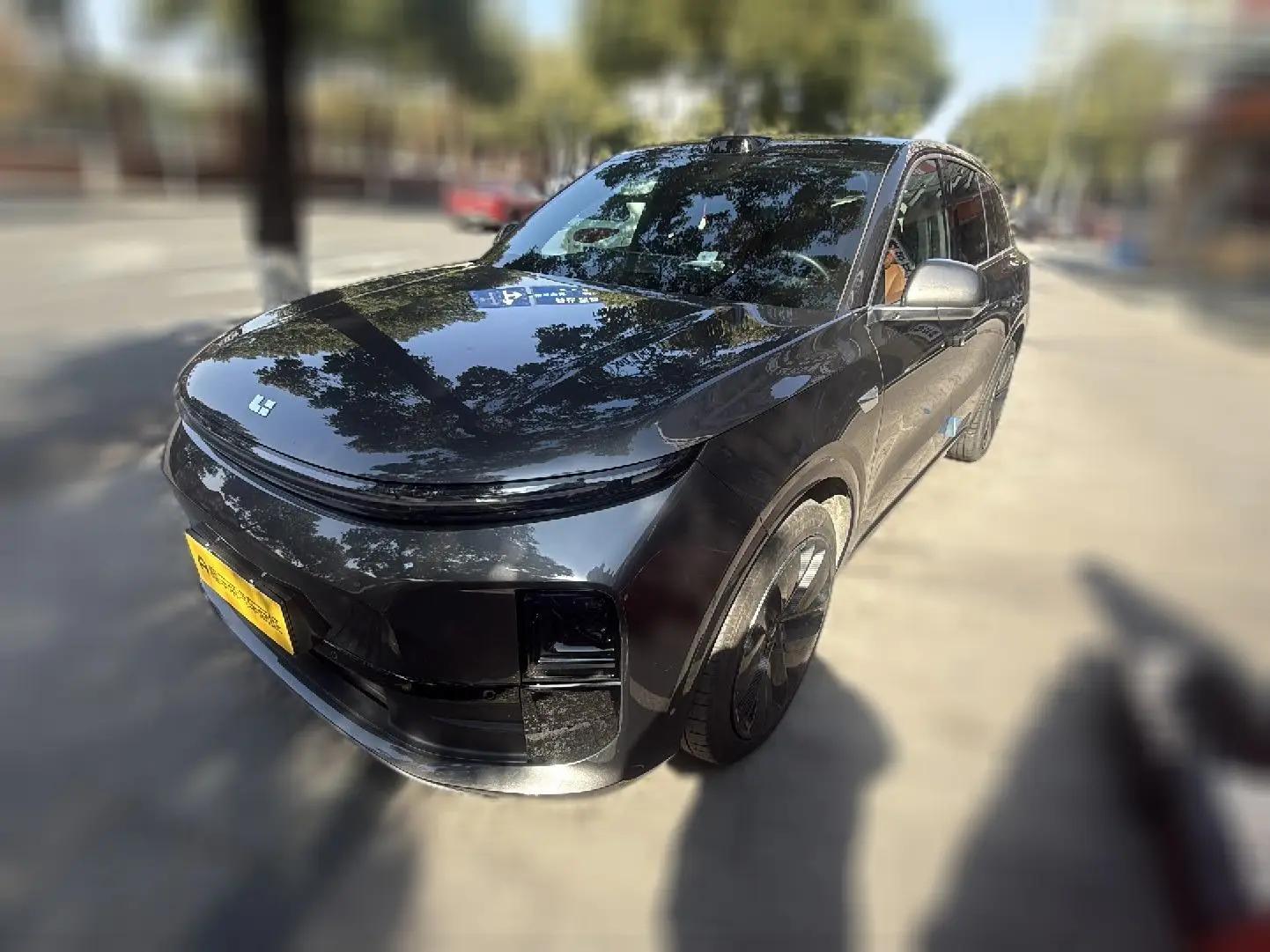 Lixiang L6 2025 г. 30902 км.