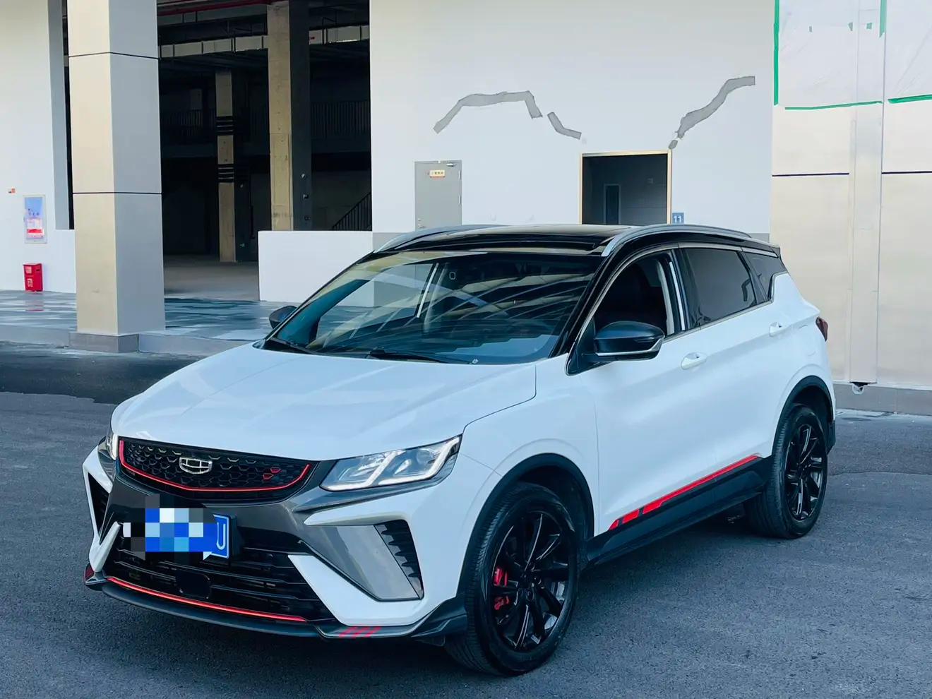 Geely Coolray SX11 2023 г. 22034 км.