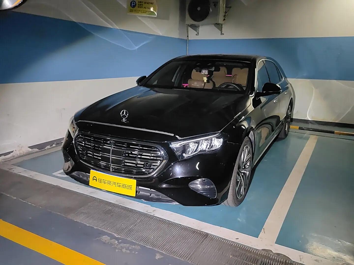 Mercedes-Benz E-Class 2024 г. 30703 км.