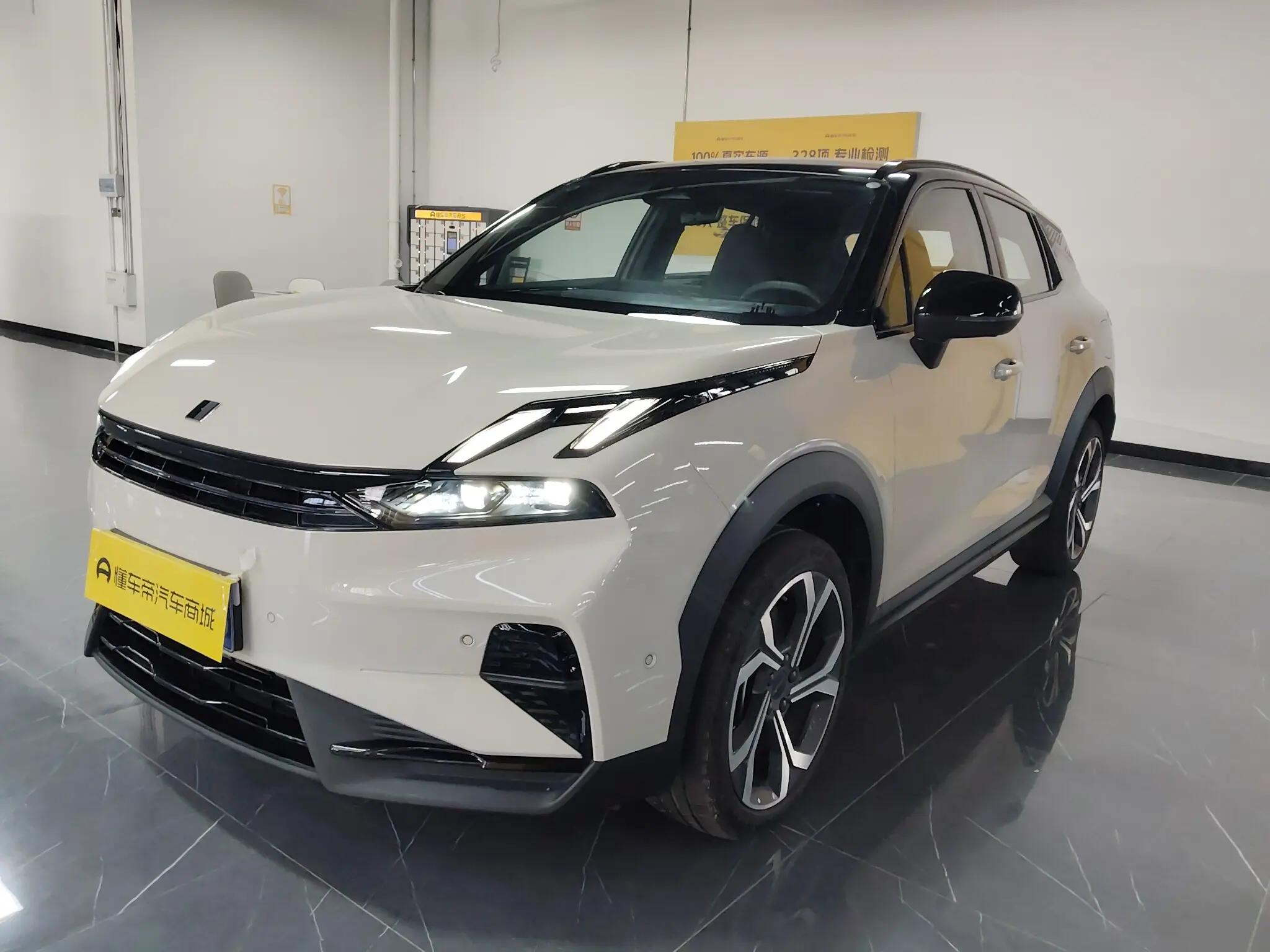 Lynk & Co 06 2024 г. 7164 км.