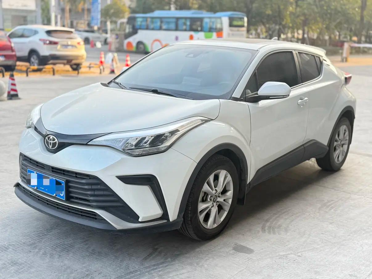 Toyota C-HR Hybrid 2022 г. 58055 км.