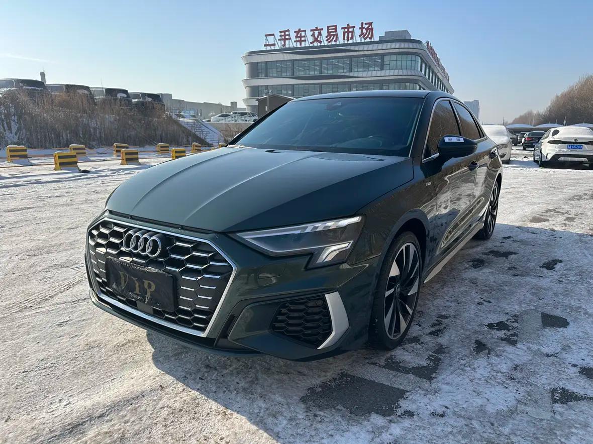 Audi A3 2023 г. 17084 км.
