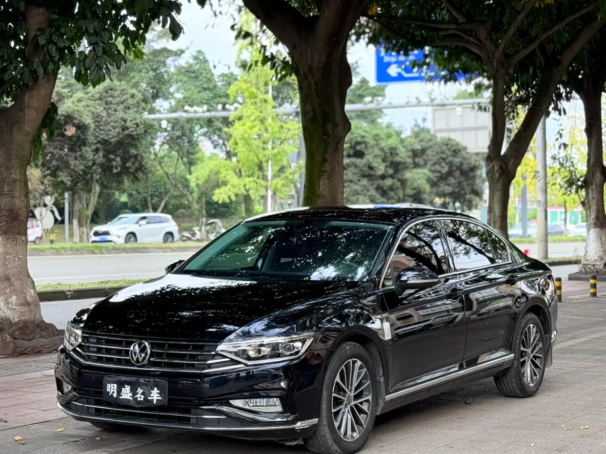 Volkswagen Magotan 2021 г. 98141 км.