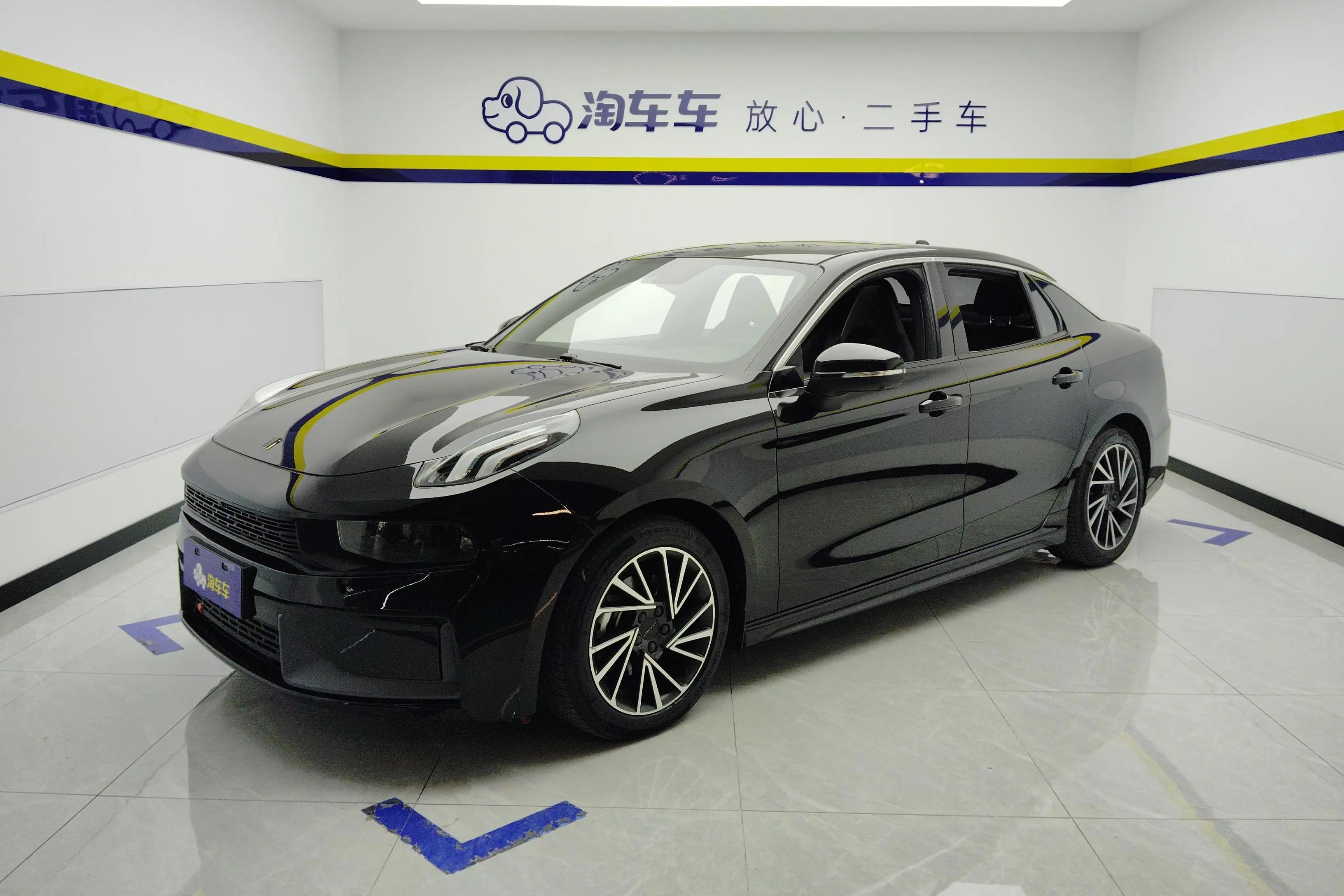 Lynk & Co 03 2021 г. 42528 км.