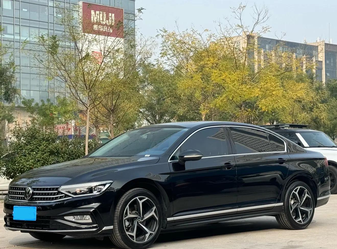 Volkswagen Magotan 2025 г. 11000 км.