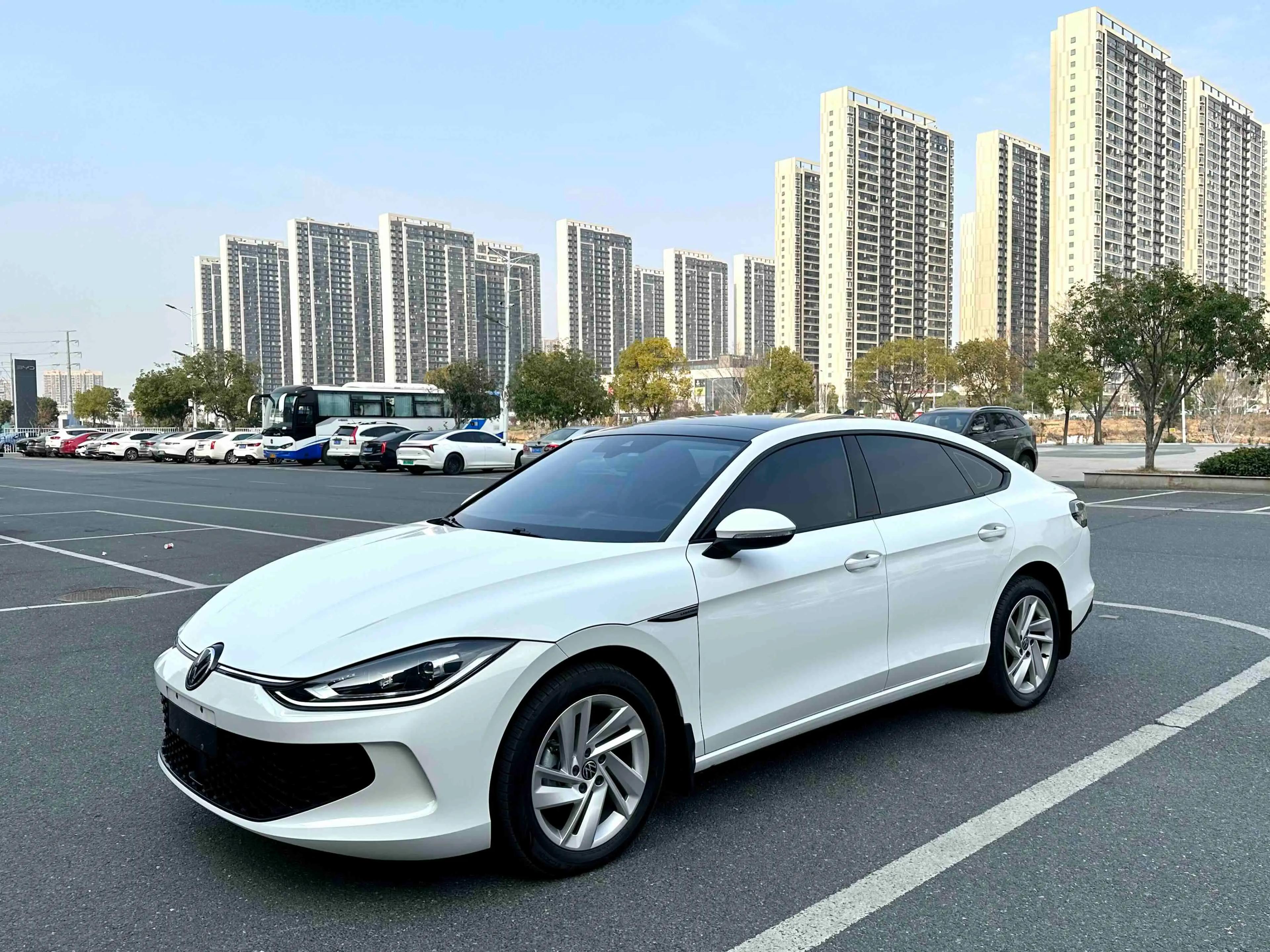 Volkswagen Lamando 2023 г. 27146 км.