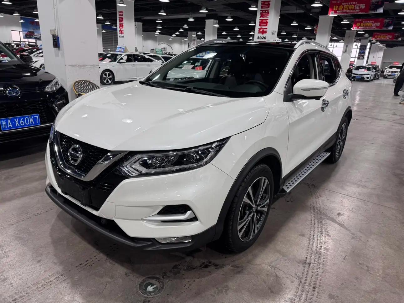 Nissan Qashqai 2023 г. 40140 км.