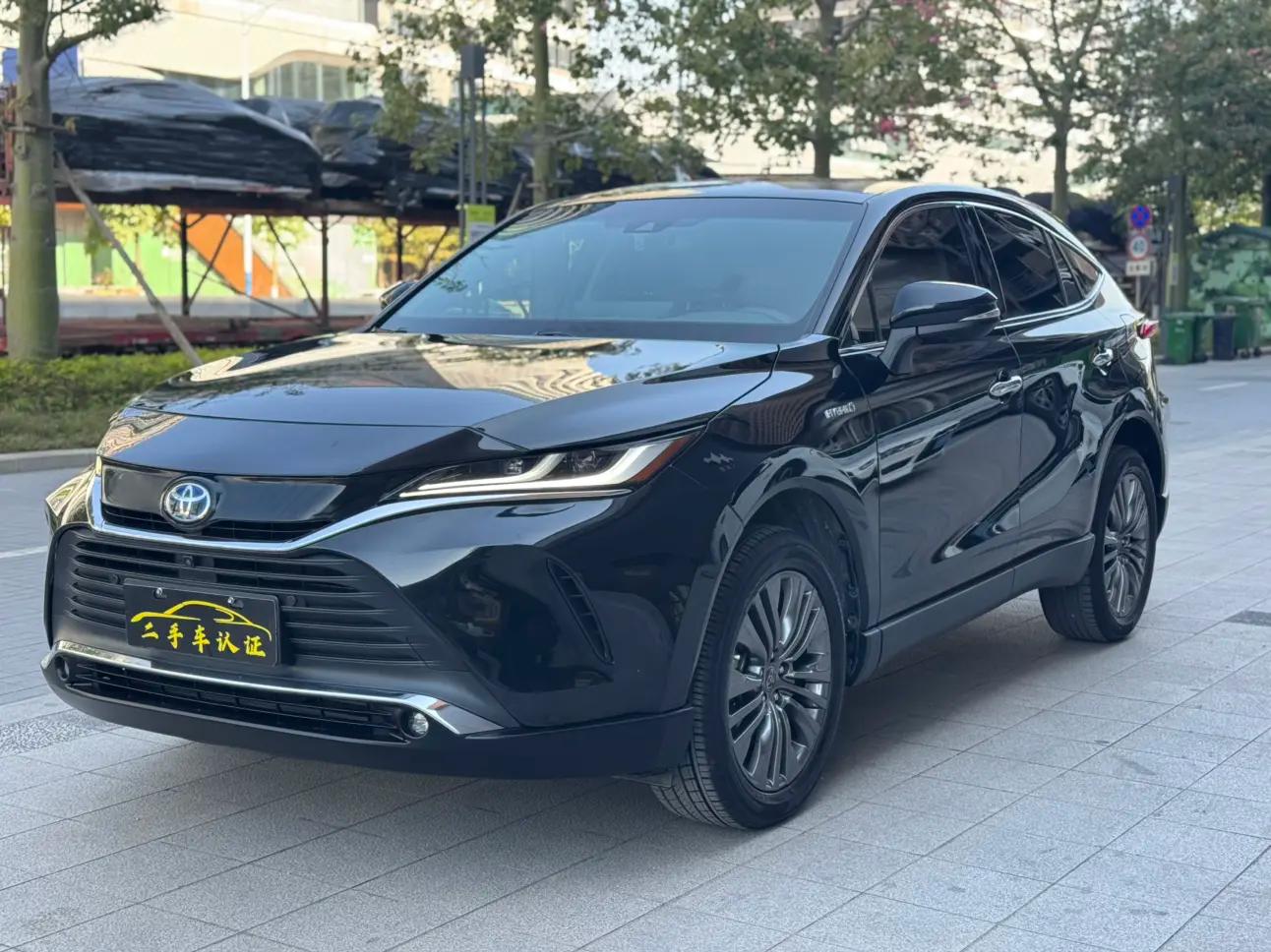 Toyota Harrier 2022 г. 52011 км.