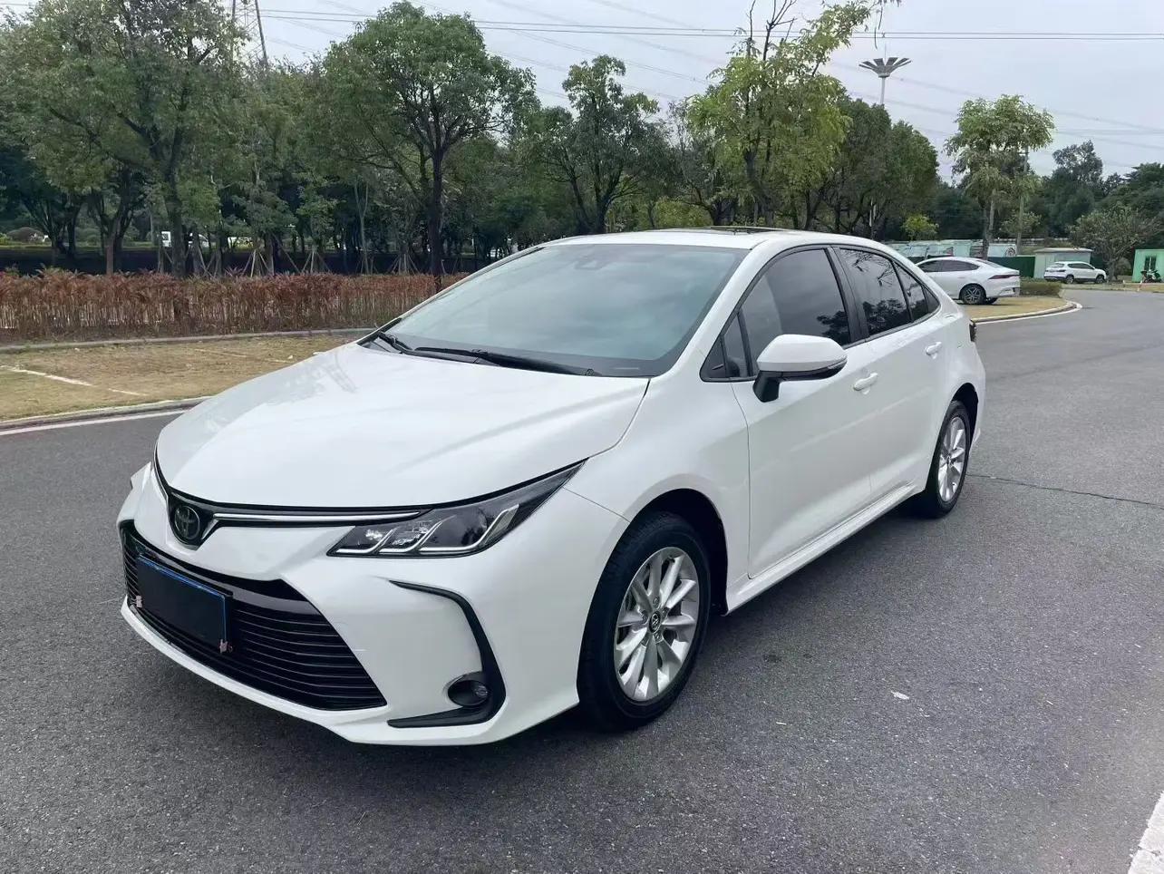 Toyota Corolla 2023 г. 15000 км.