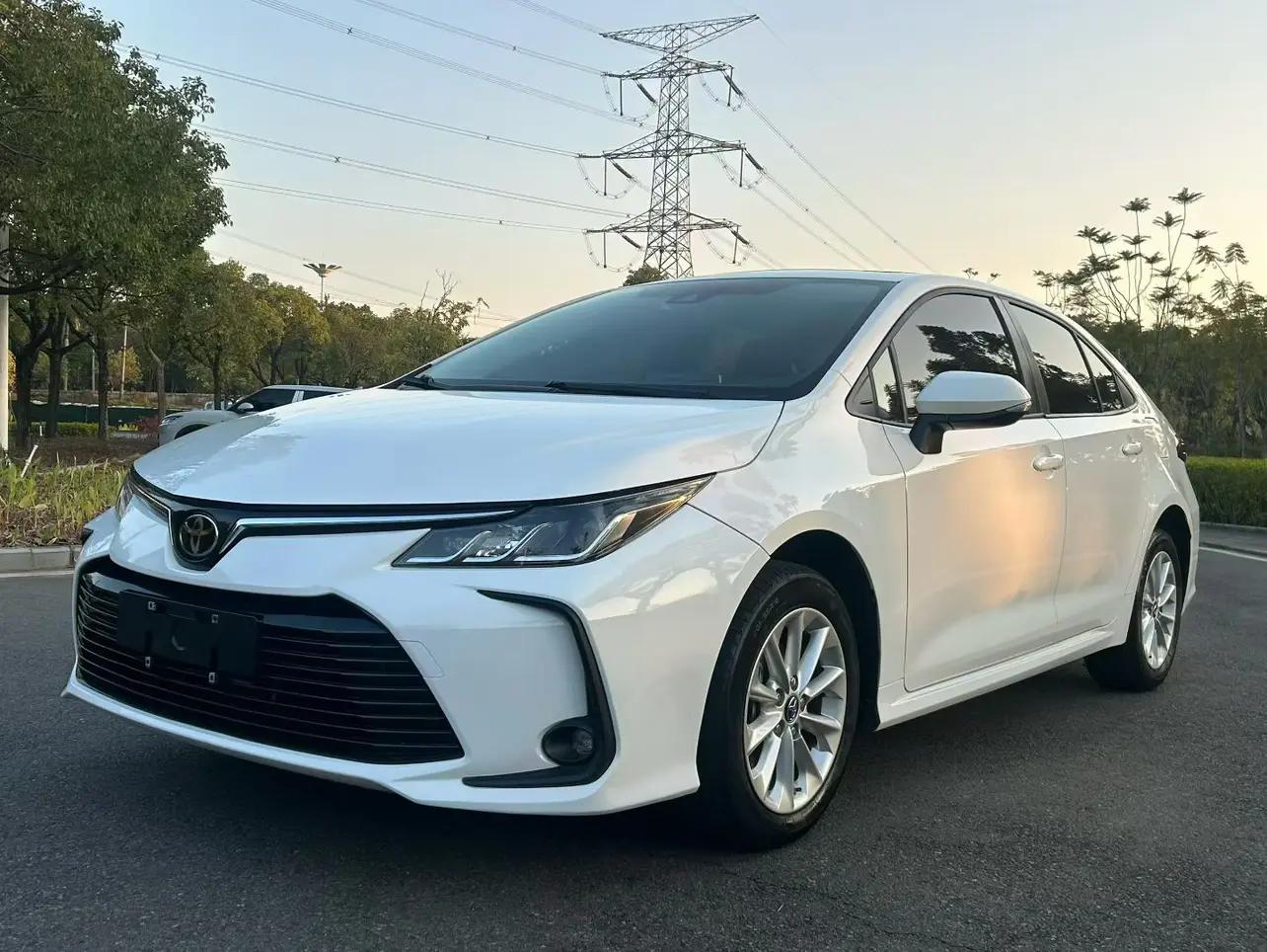 Toyota Corolla 1.5 CVT (121 л.с.) 2022 г. 50002 км