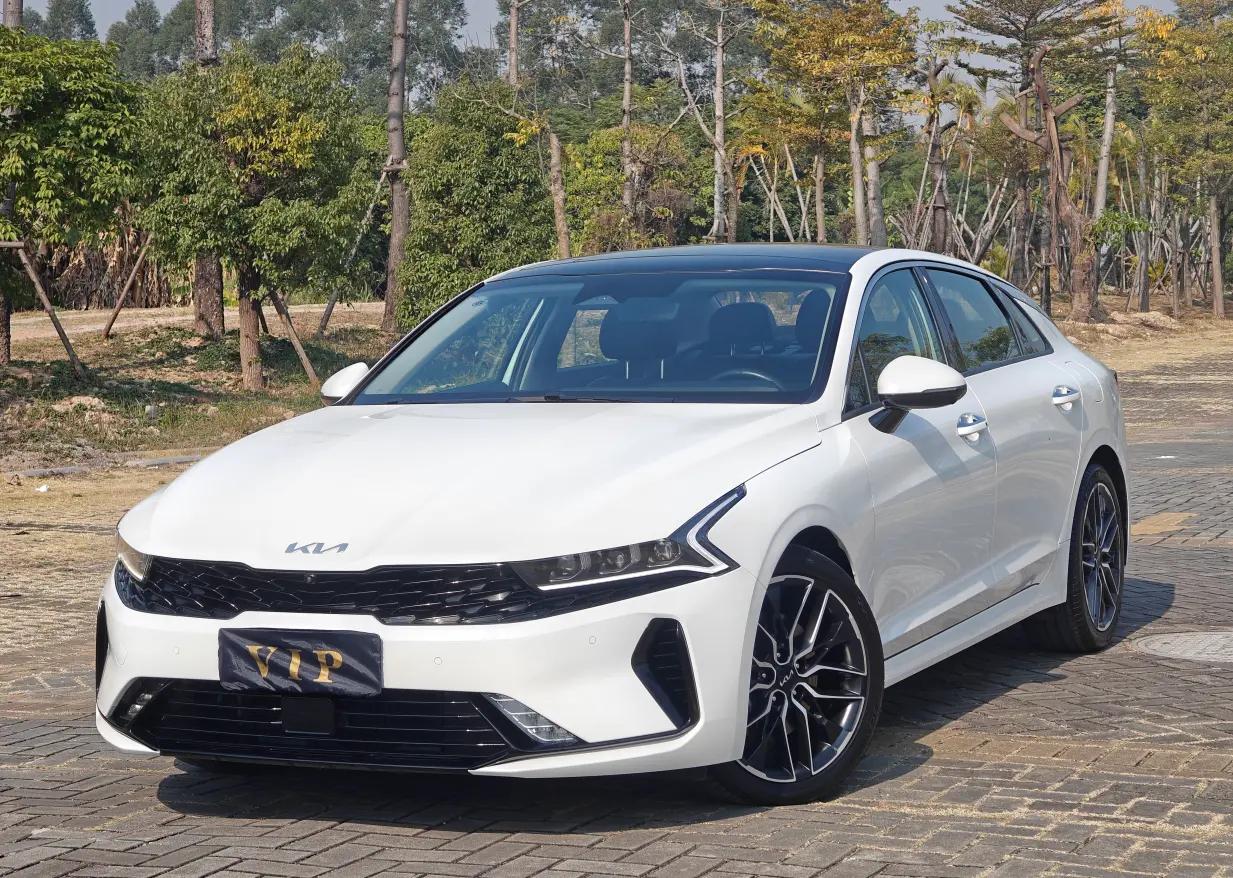 Kia K5 2021 г. 38113 км.