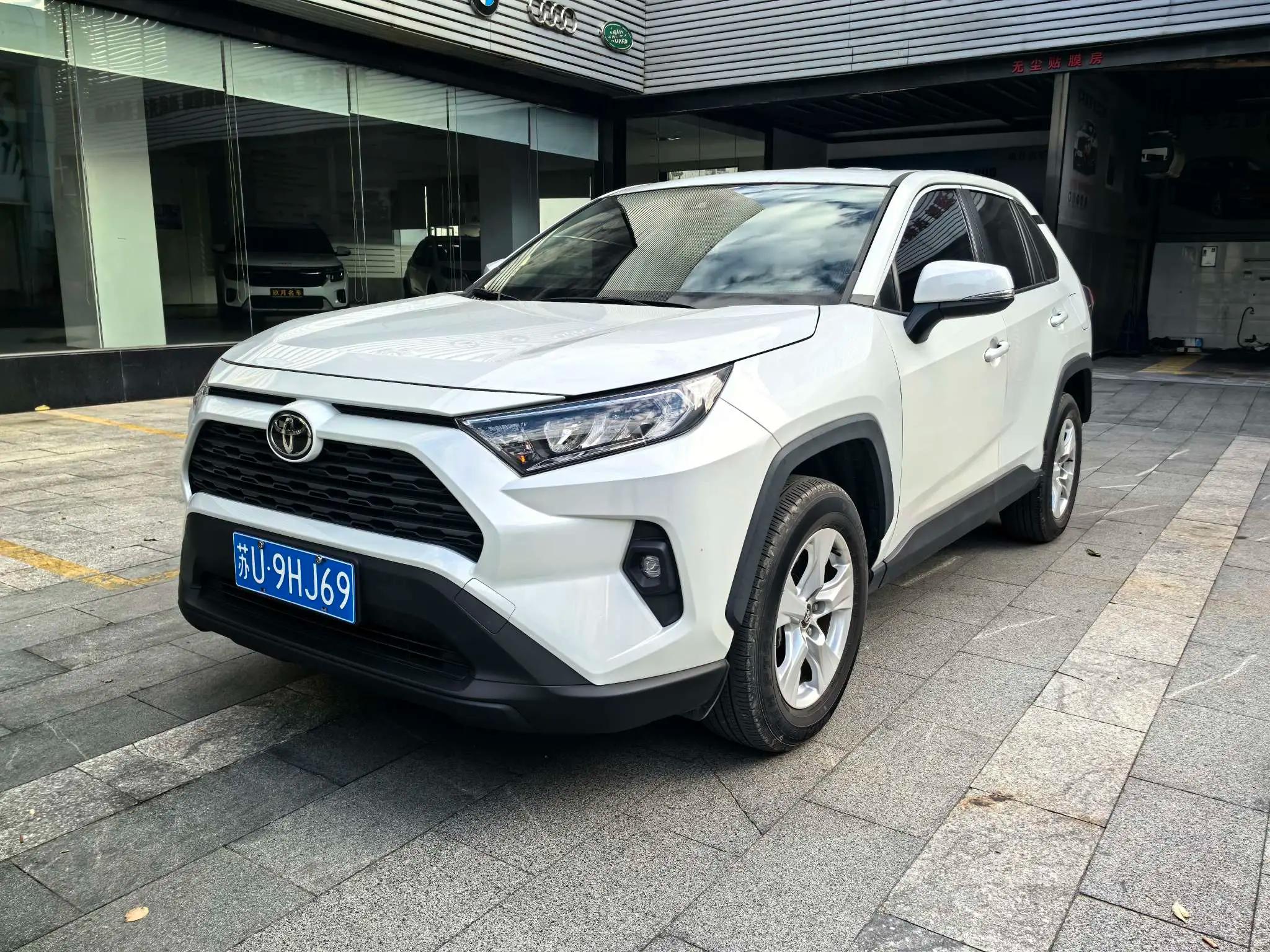 Toyota RAV4 2024 г. 19062 км.