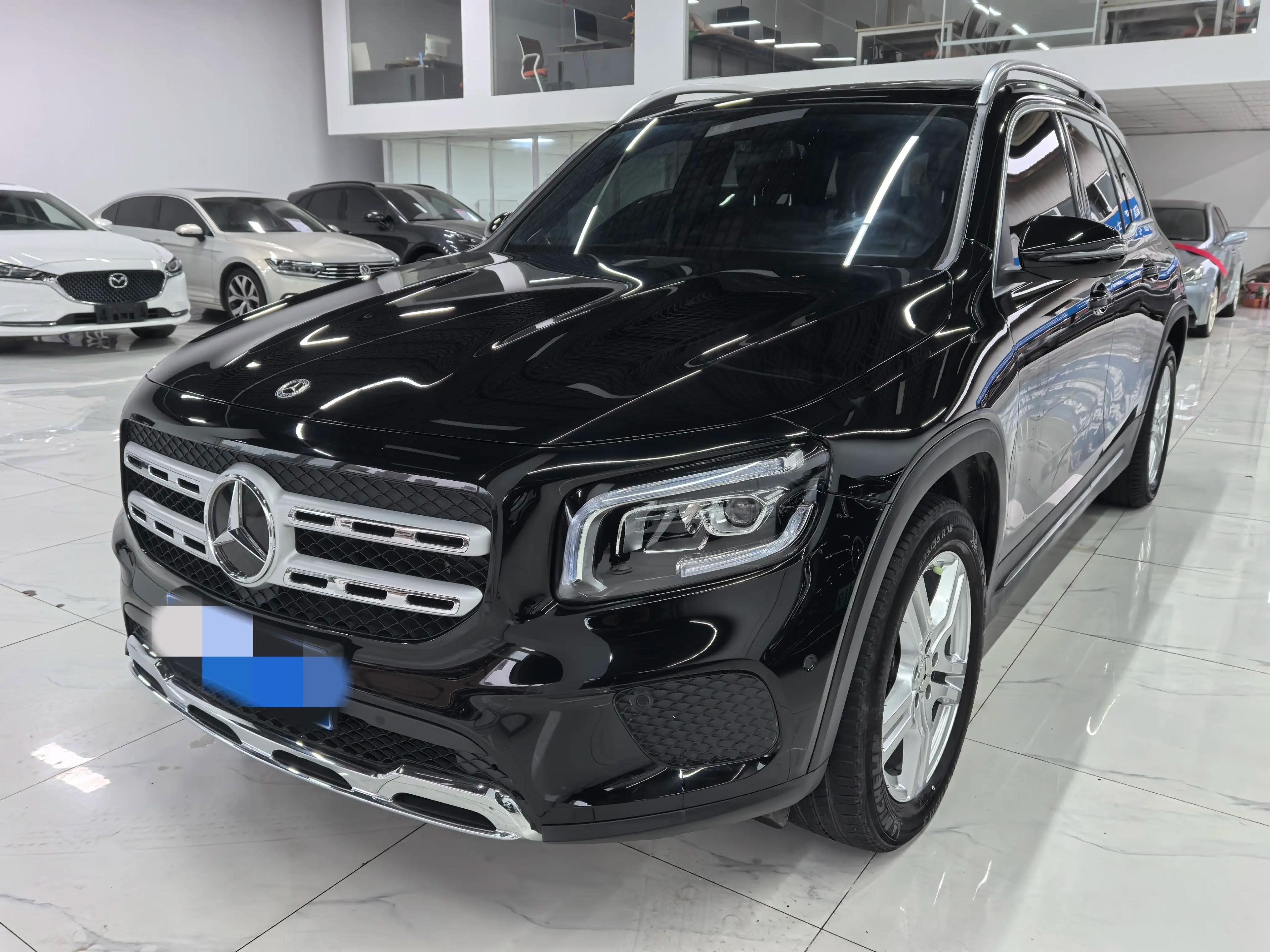 Mercedes-Benz GLB 2023 г. 27121 км.