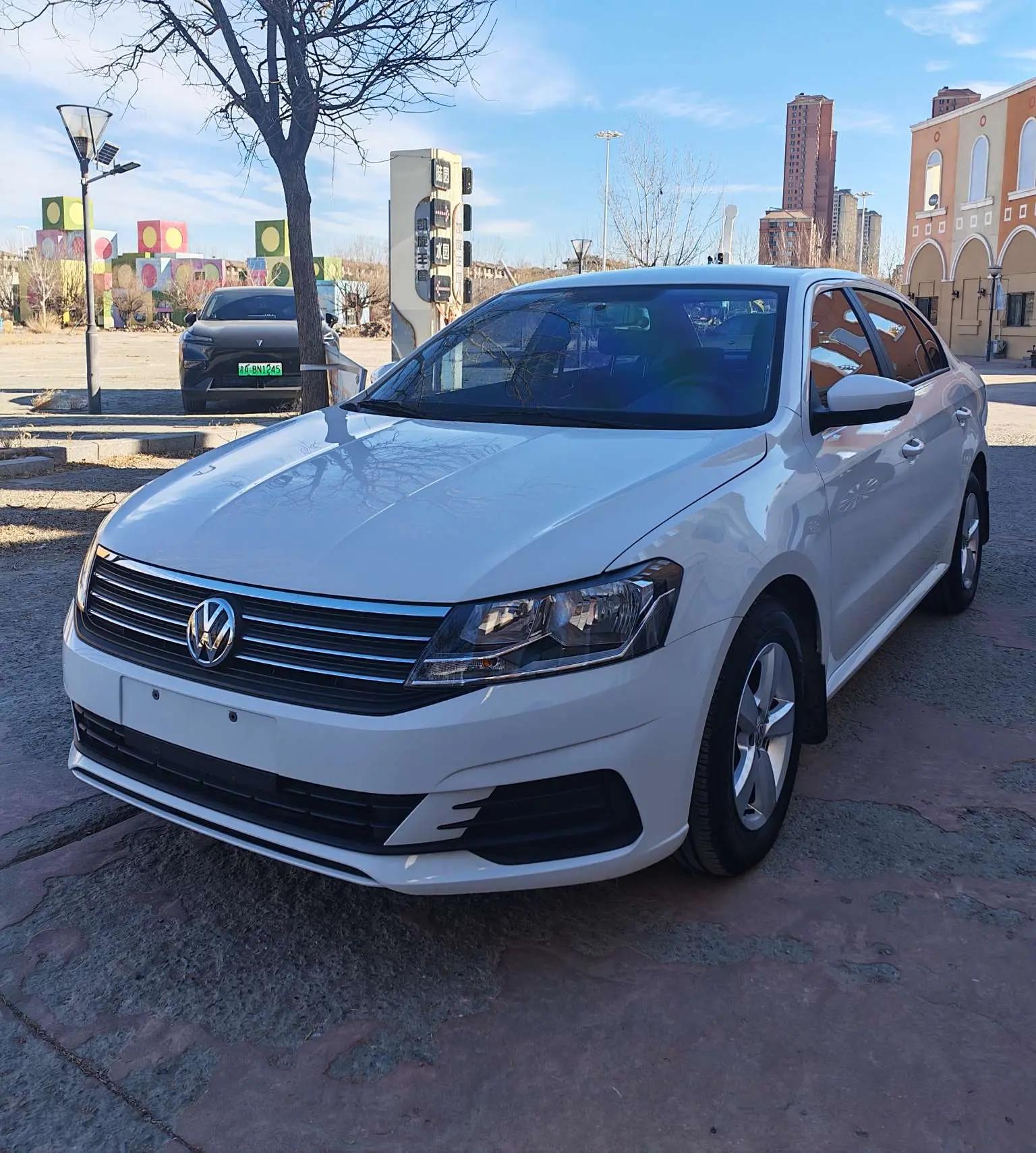 Volkswagen Lavida 2022 г. 16800 км.