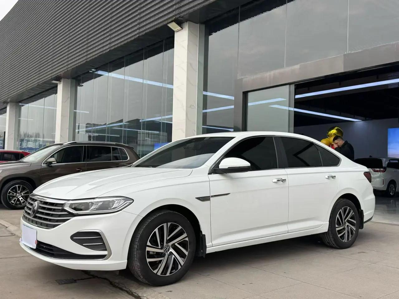 Volkswagen Lavida 2024 г. 28007 км.