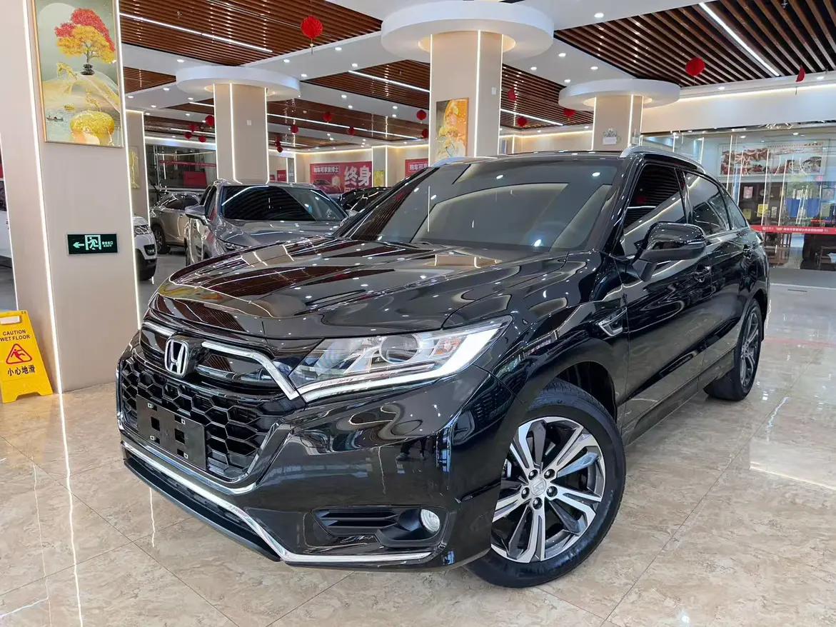 Honda UR-V 2023 г. 20018 км.