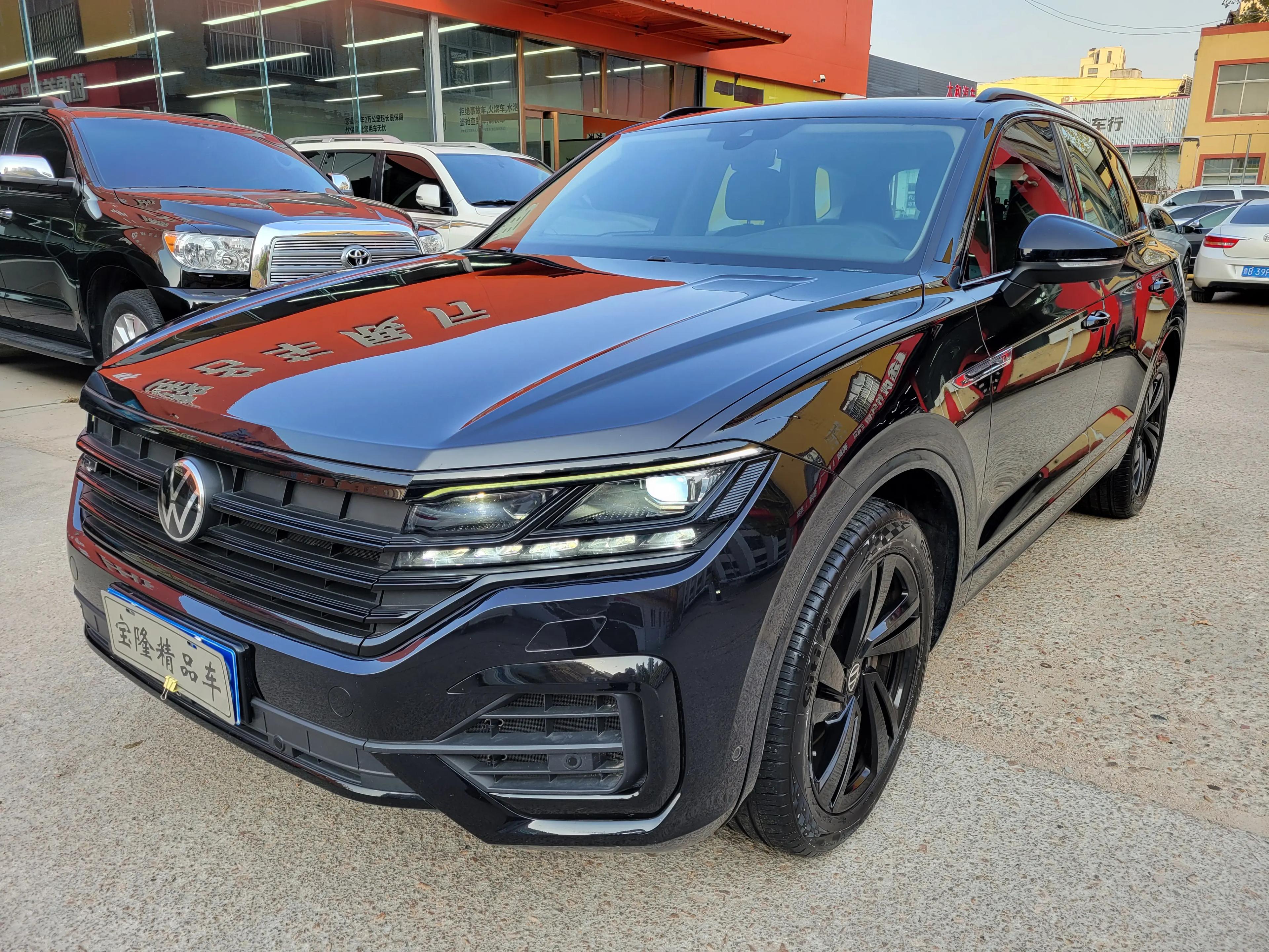 Volkswagen Touareg 2021 г. 147110 км.