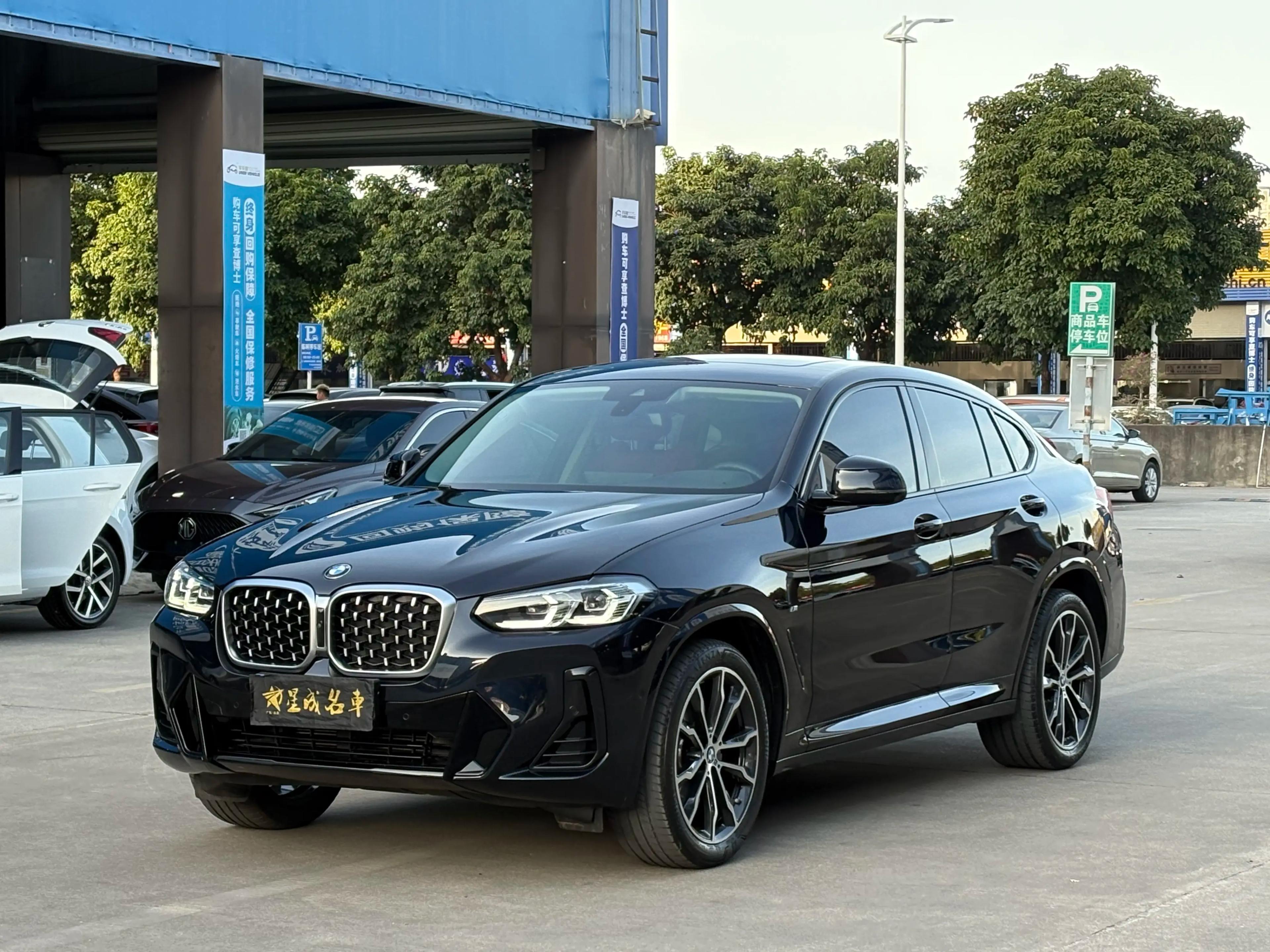 BMW X4 2023 г. 34110 км.