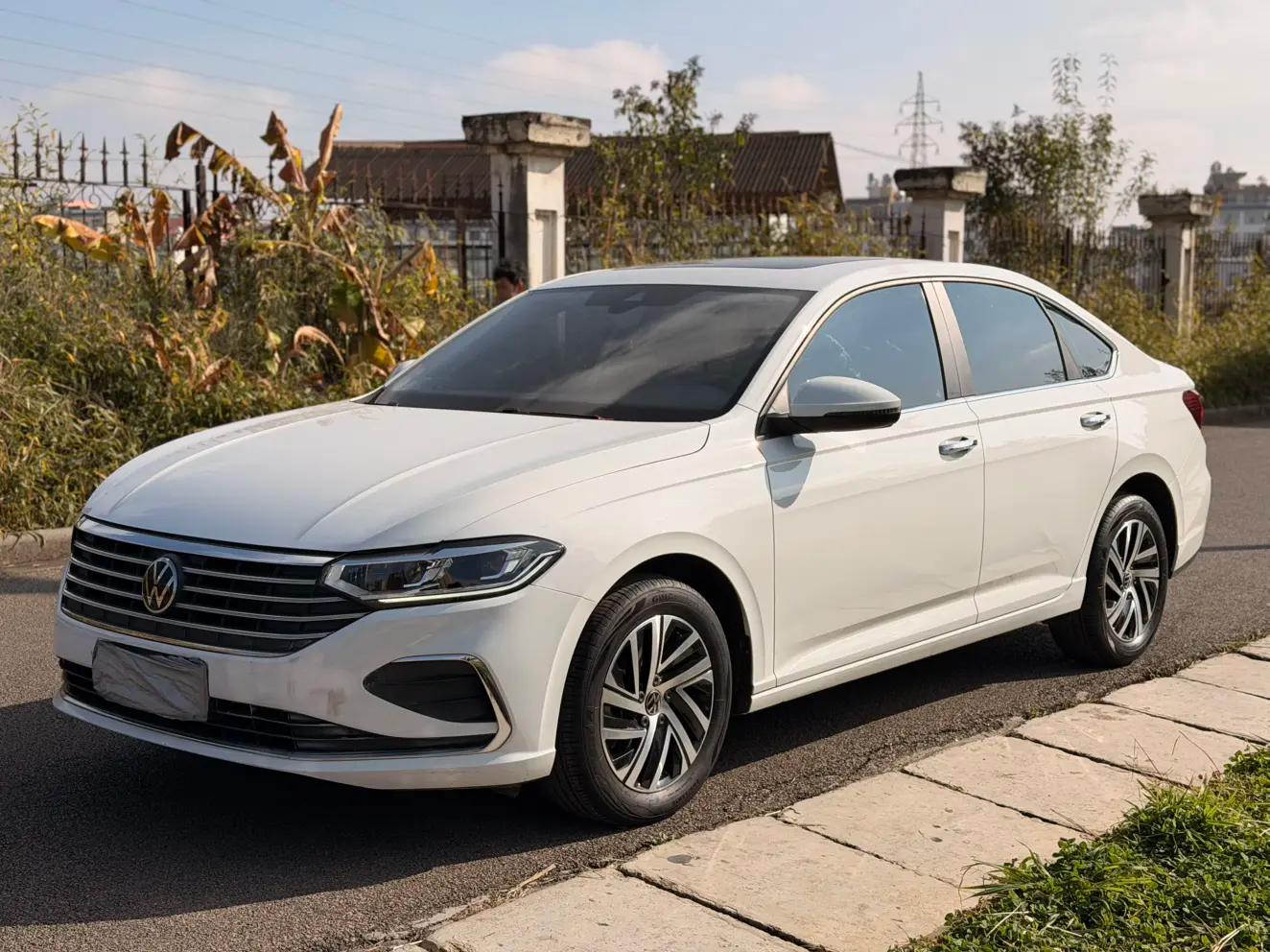 Volkswagen Lavida 2023 г. 22014 км.