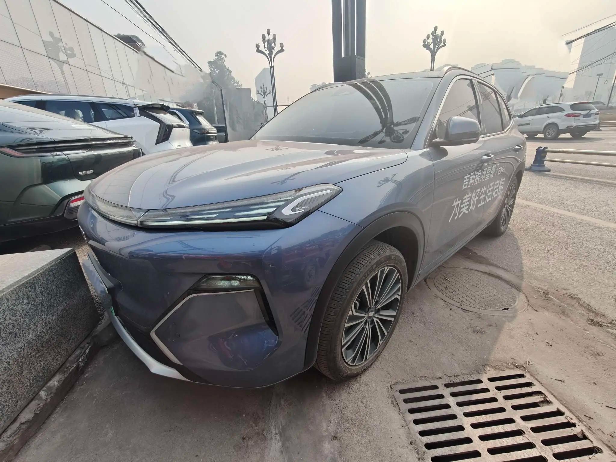 Geely Galaxy Starship 7 EM-i 2025 г. 17026 км.
