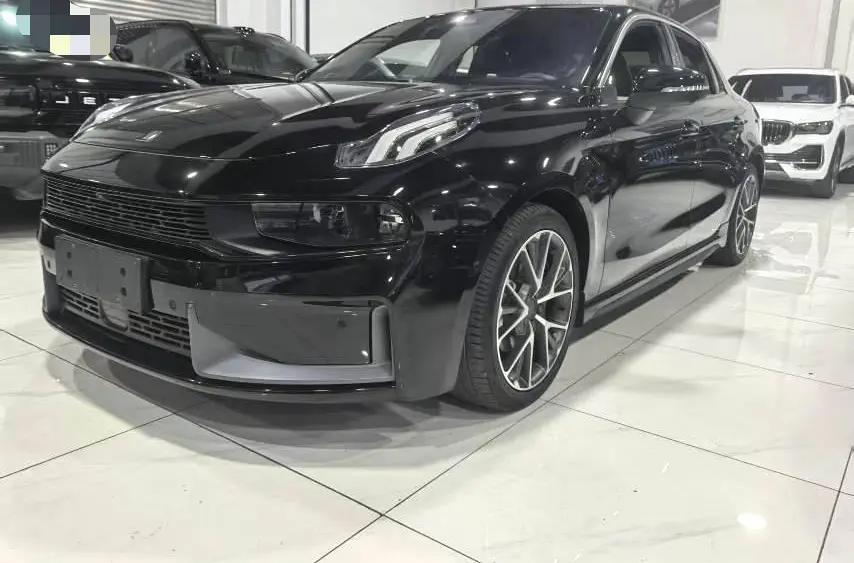 Lynk & Co 03 2022 г. 28008 км.