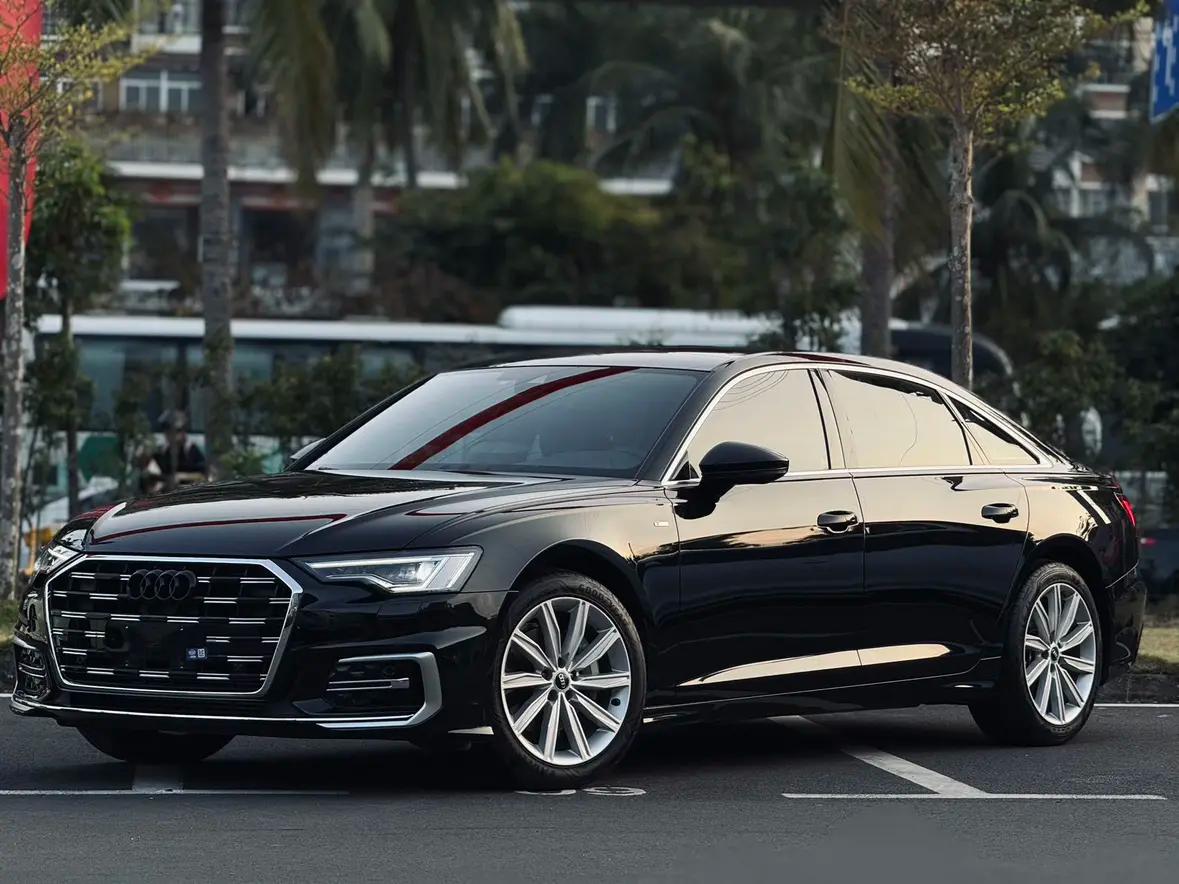 Audi A6L 2023 г. 37141 км.