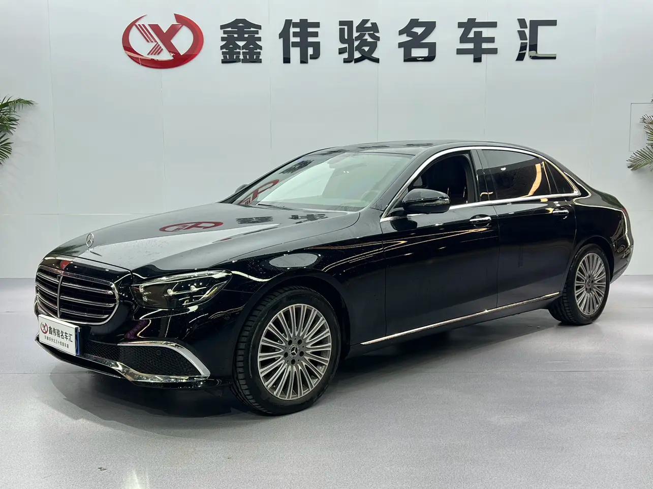 Mercedes-Benz E-Class 2023 г. 17050 км.