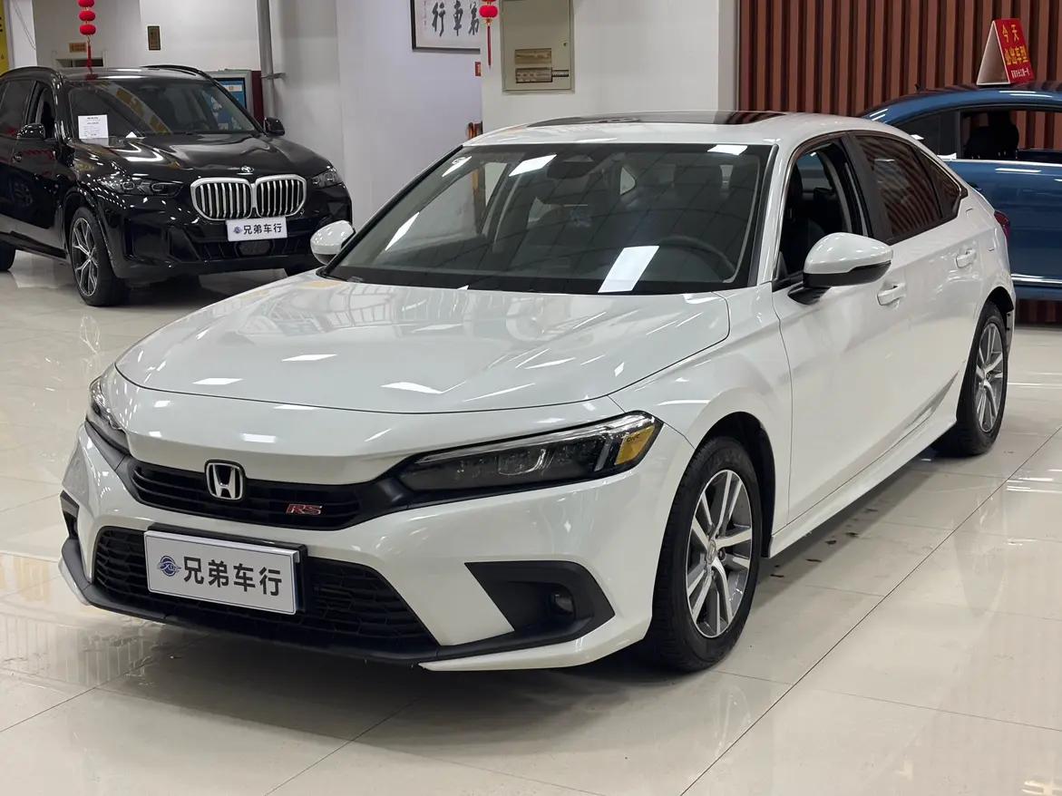 Honda Civic 2025 г. 6043 км.