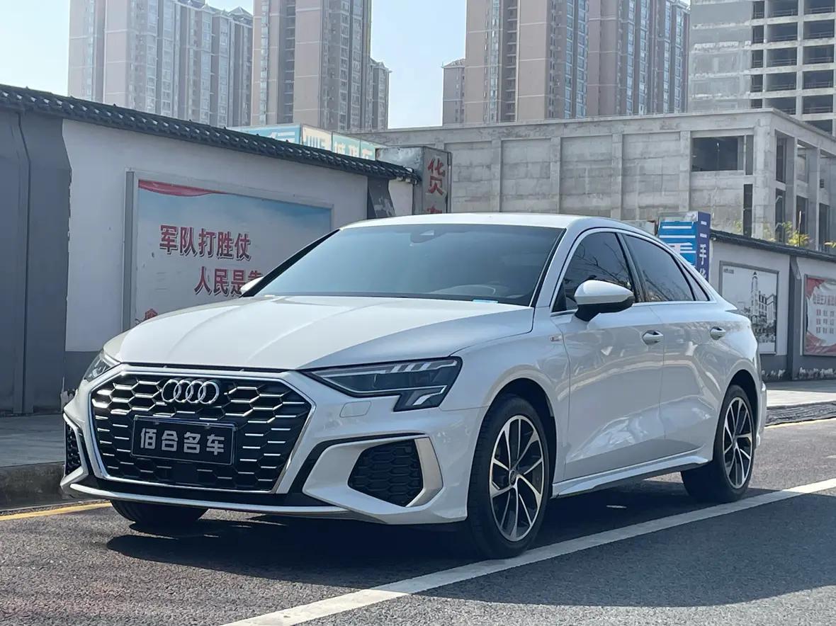 Audi A3 2022 г. 24080 км.