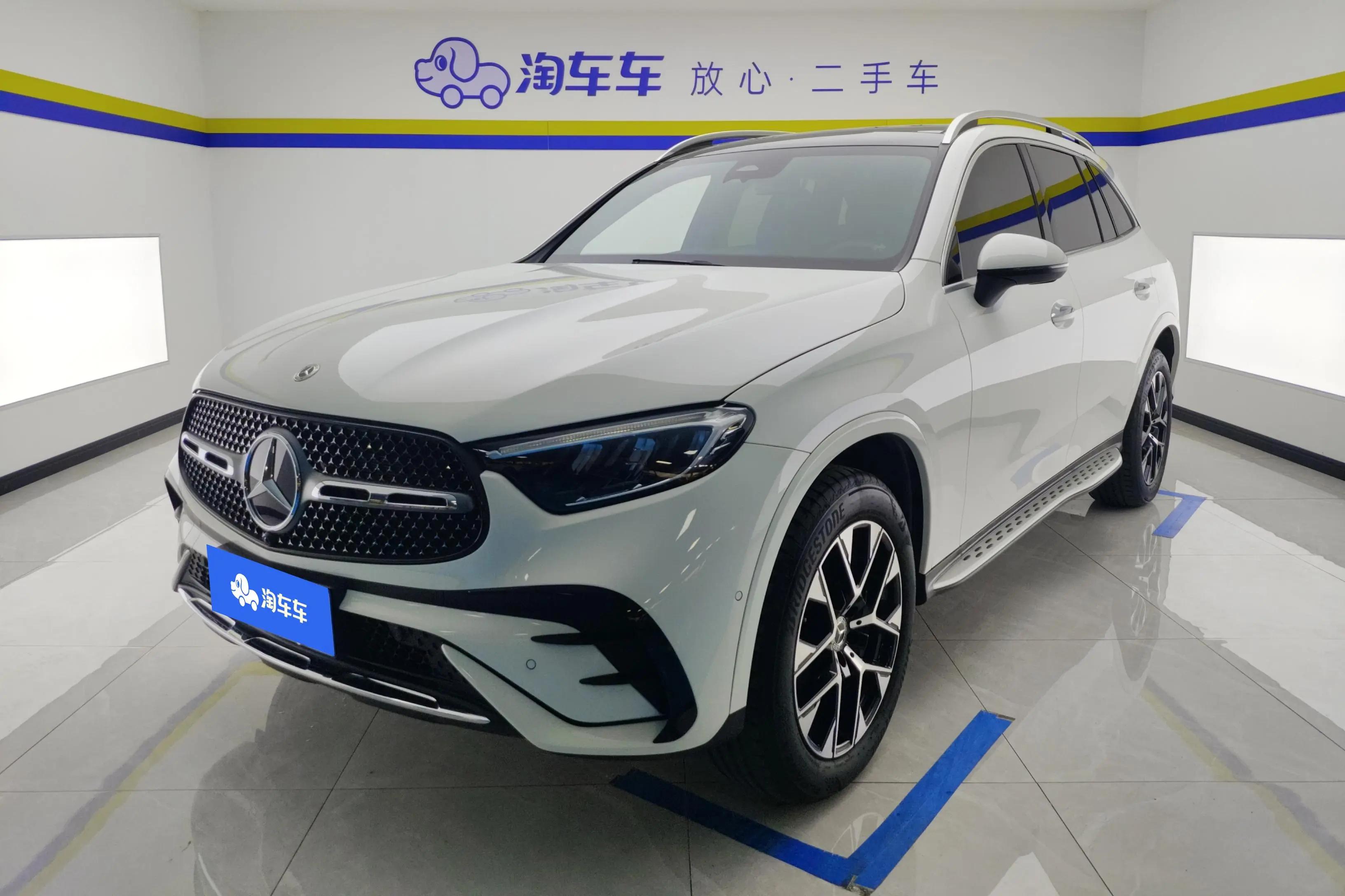 Mercedes-Benz GLC 2023 г. 5835 км.