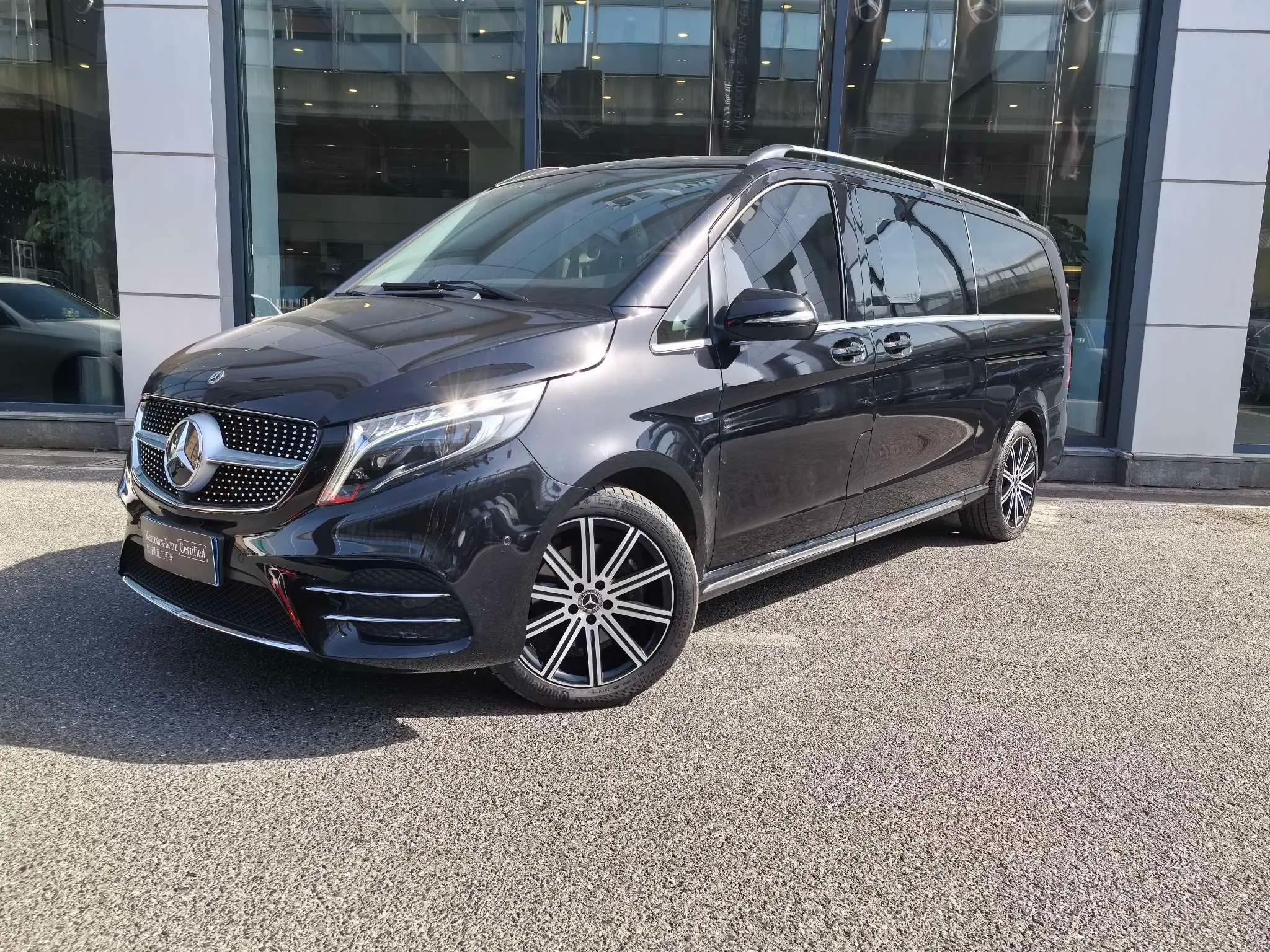 Mercedes-Benz Mercedes Benz V Class 2022 г. 64030 км.