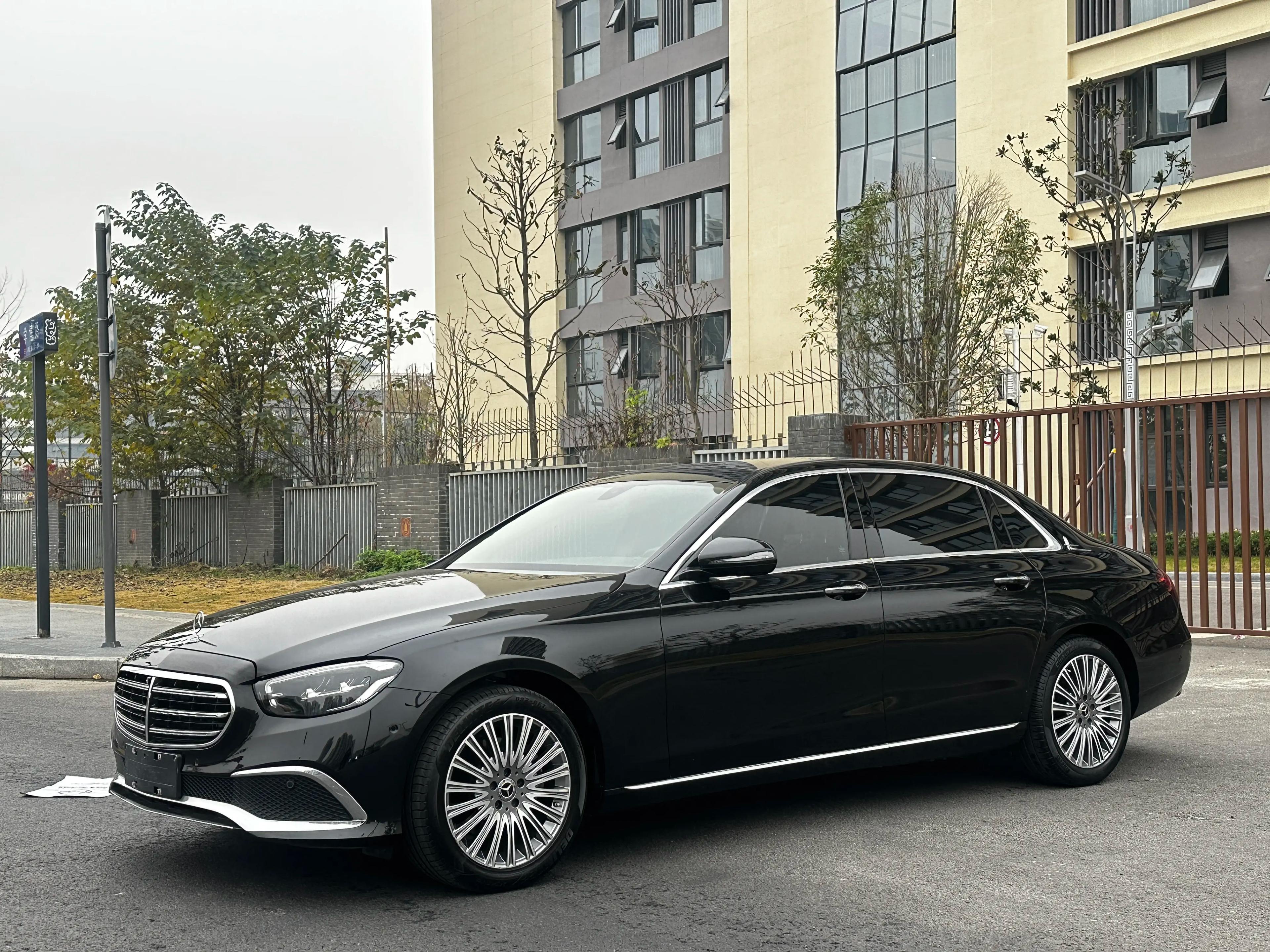 Mercedes-Benz E-Class 2021 г. 42028 км.