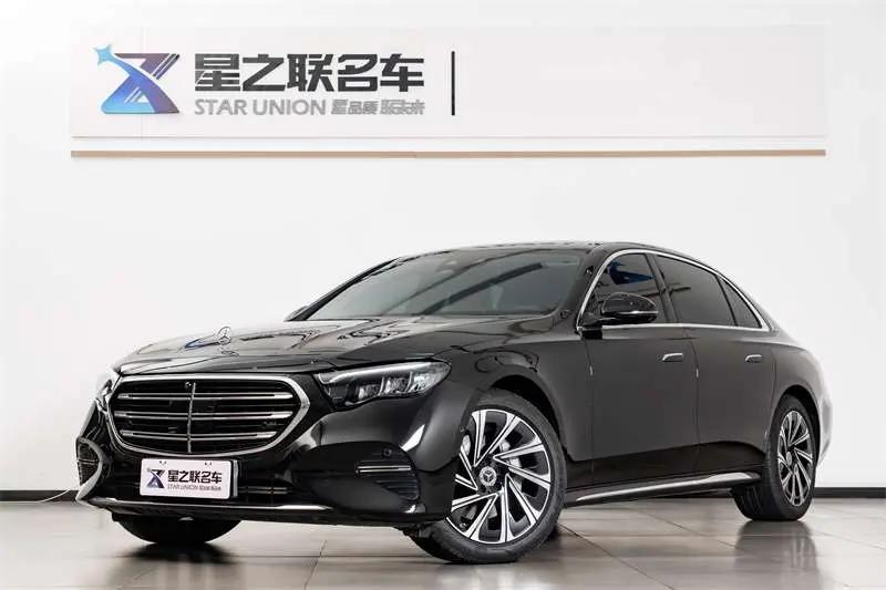 Mercedes-Benz E-Class 2025 г. 13132 км.