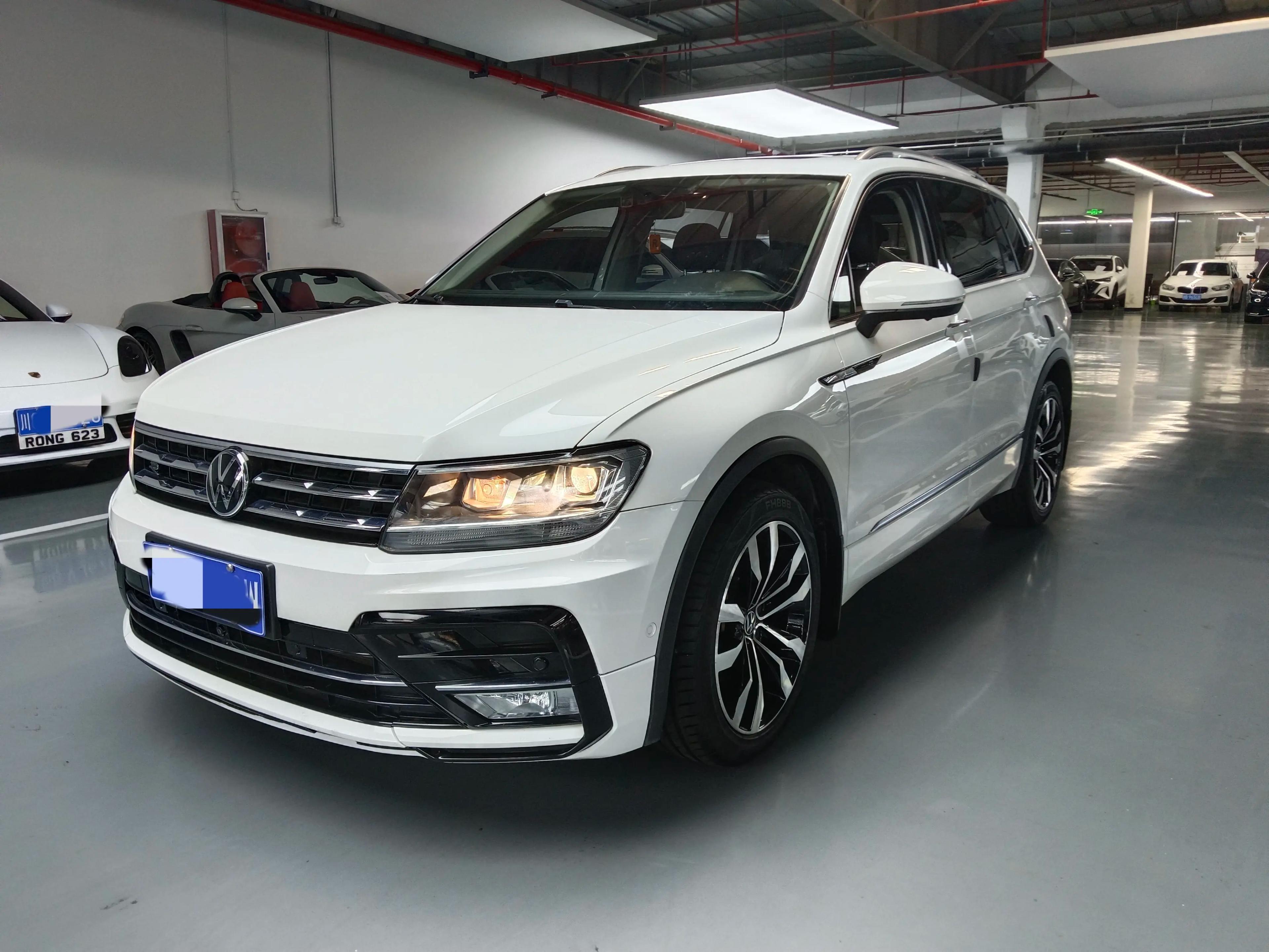 Volkswagen Tiguan L 2021 г. 54113 км.