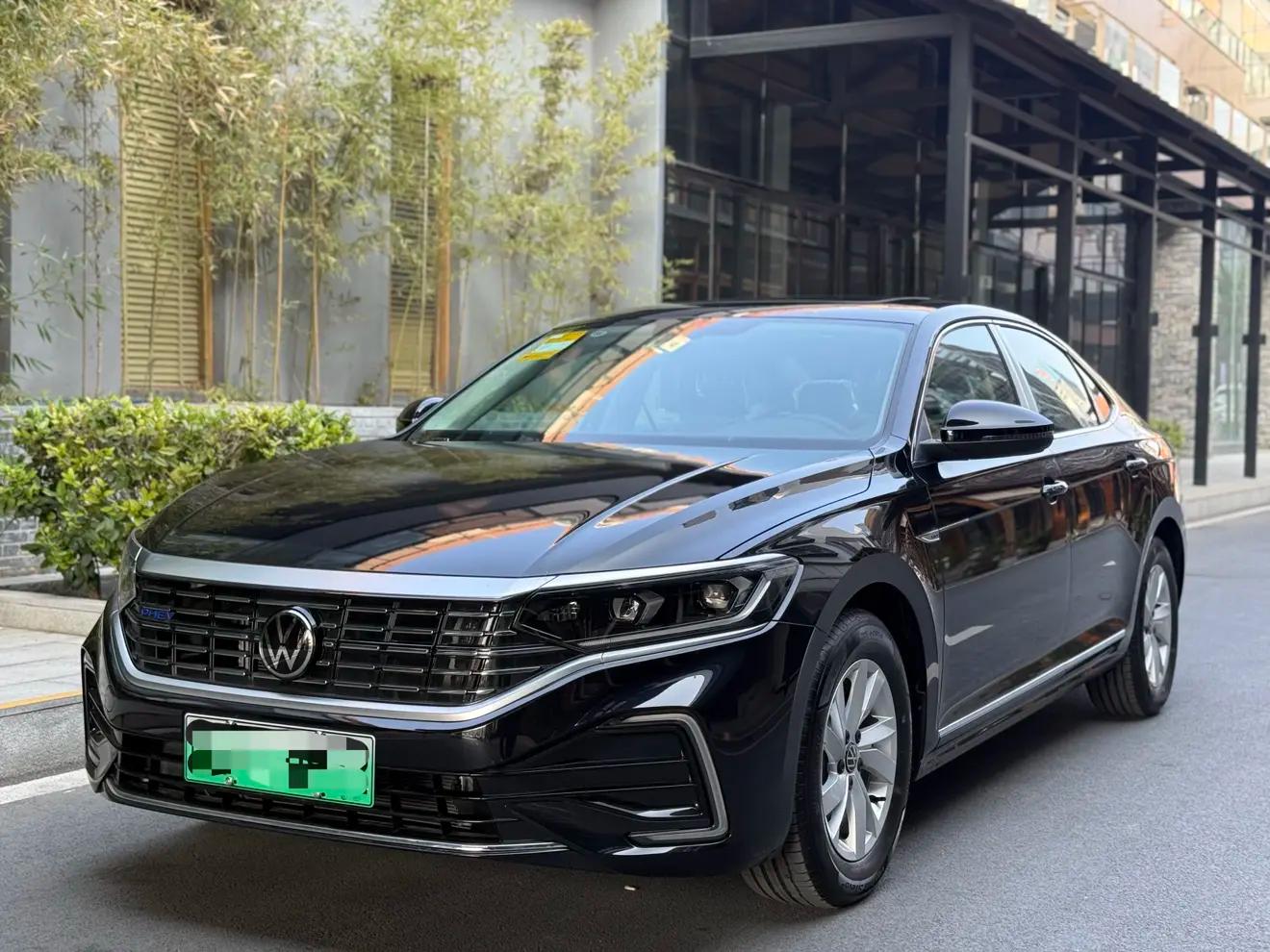 Volkswagen Passat PHEV 2025 г. 487 км.