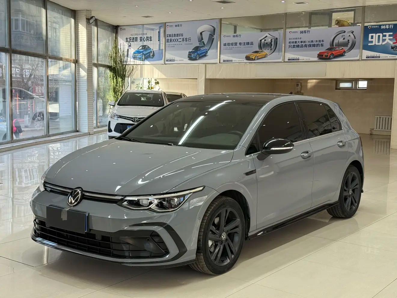Volkswagen Golf 2021 г. 46137 км.