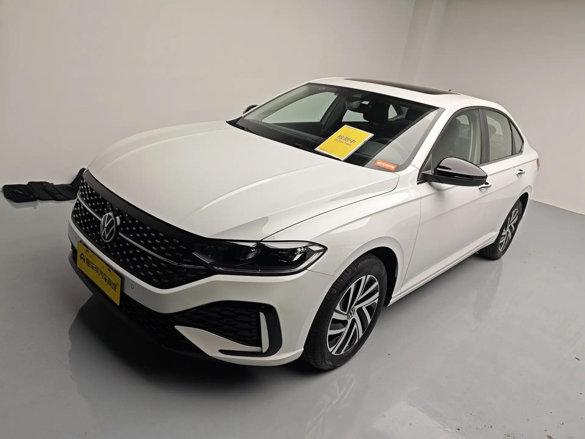 Volkswagen Lavida 2024 г. 2545 км.