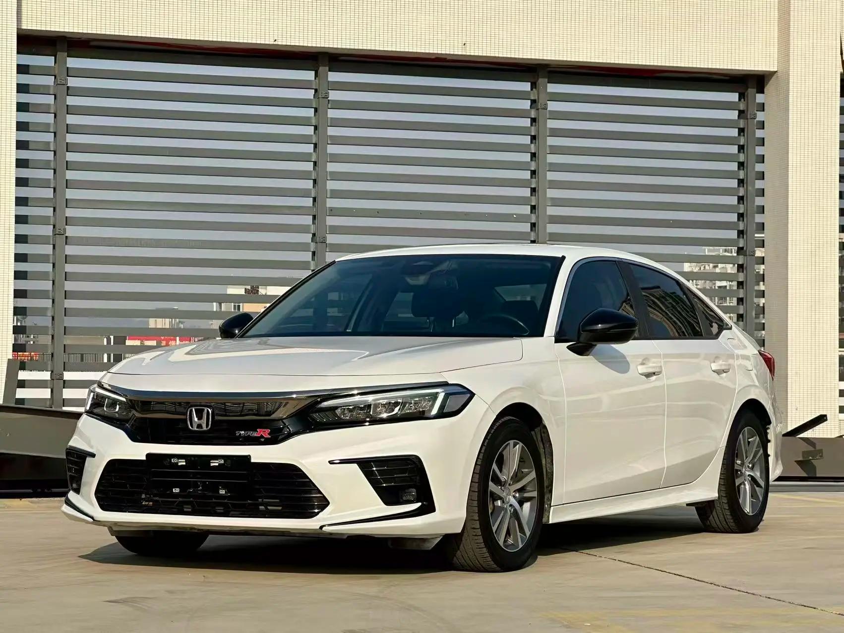 Honda Civic 2023 г. 45120 км.